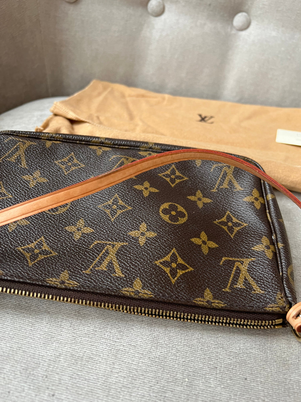 Louis Vuitton Vintage Pochette Accessoires Monogram (RRP £915)
