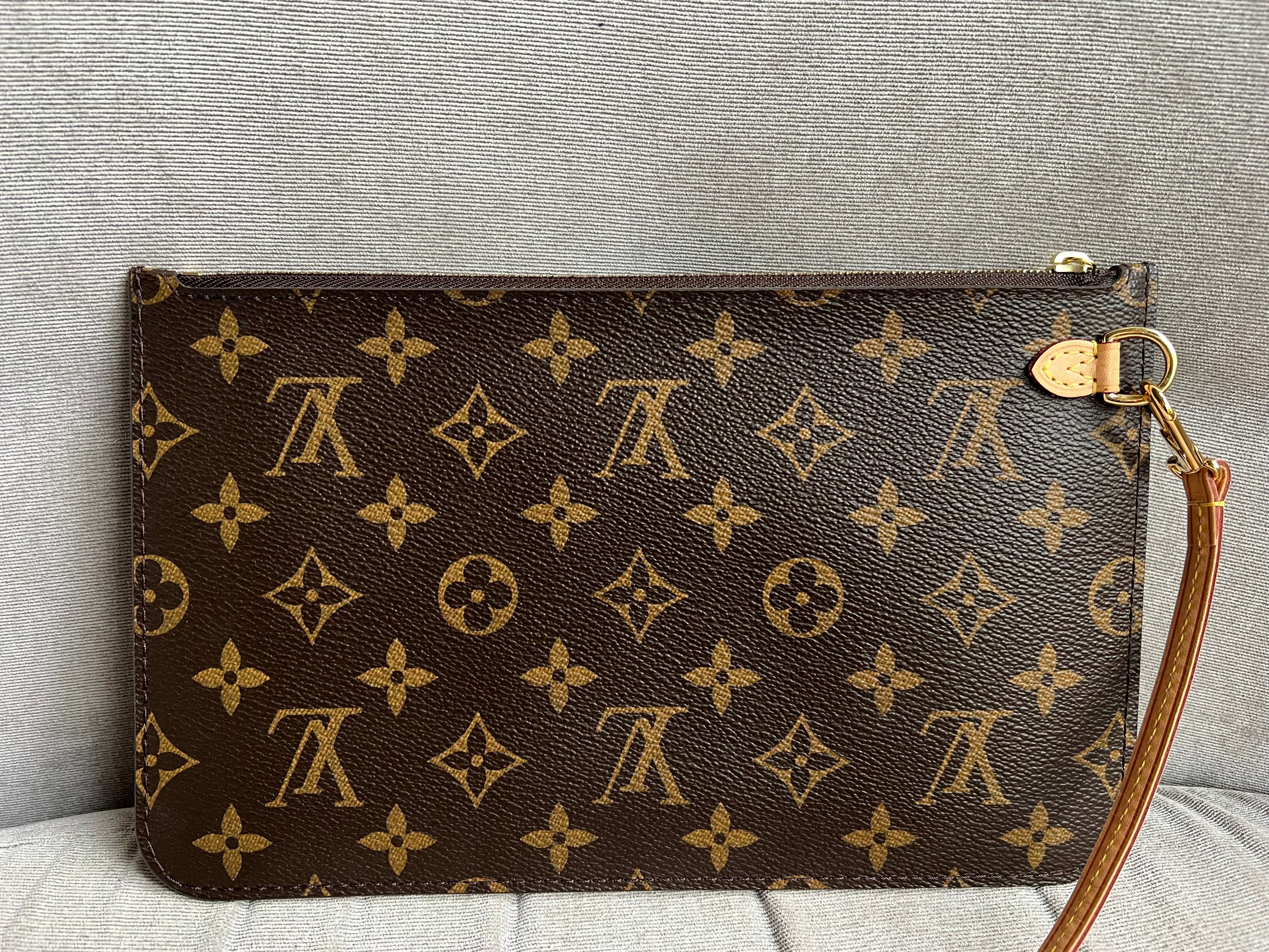 Louis Vuitton Pouch (from Neverfull MM) in Monogram
