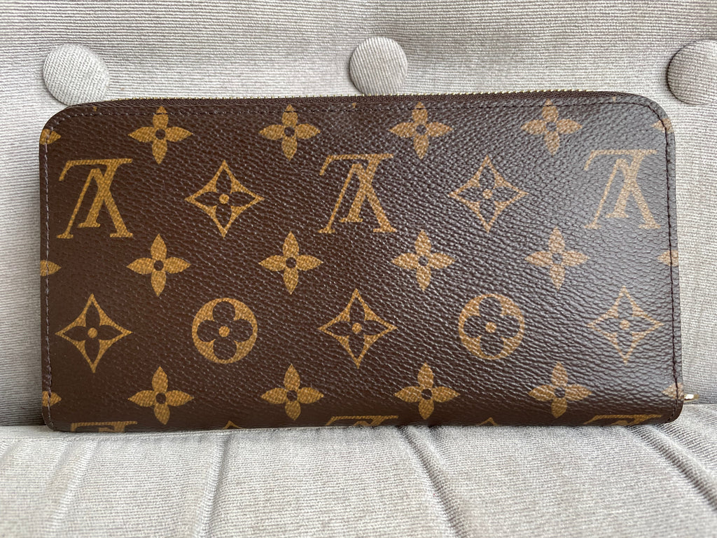 Louis Vuitton Zippy Wallet in Monogram (RRP £565)