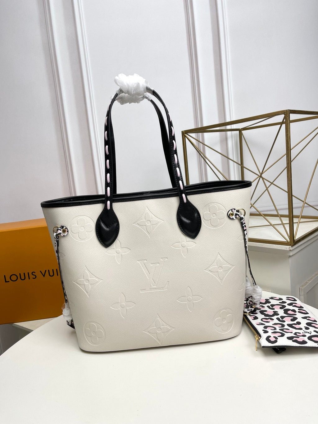 Louis Vuitton Neverfull MM Bag