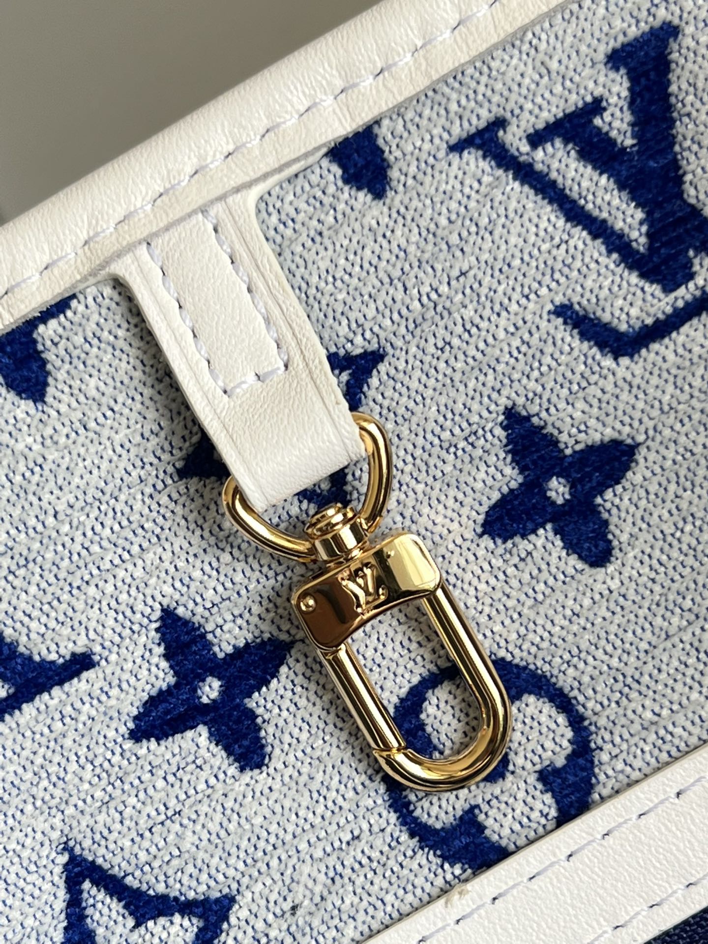 Louis Vuitton Neverfull MM  Tote Bag