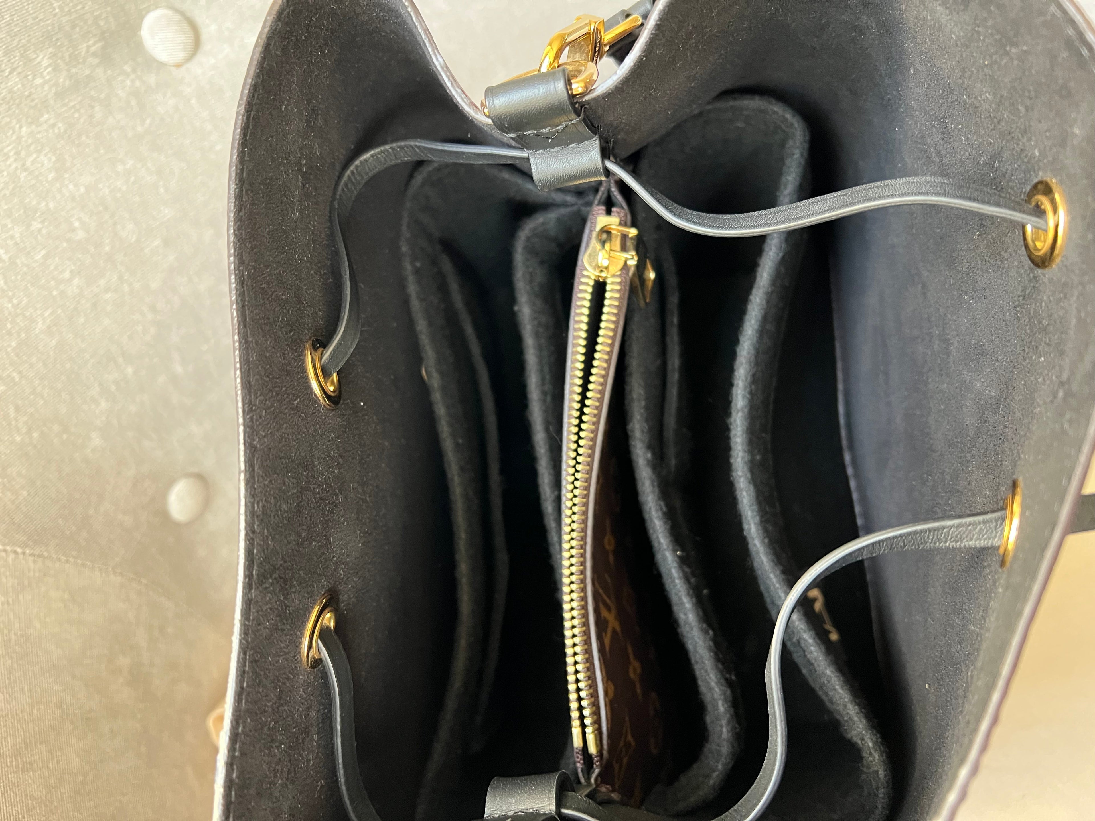 Louis Vuitton Neo Noe Monogram and Black (RRP £1,450)