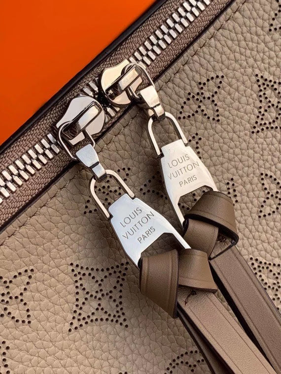 Louis Vuitton Beaubourg Hobo MM Bag