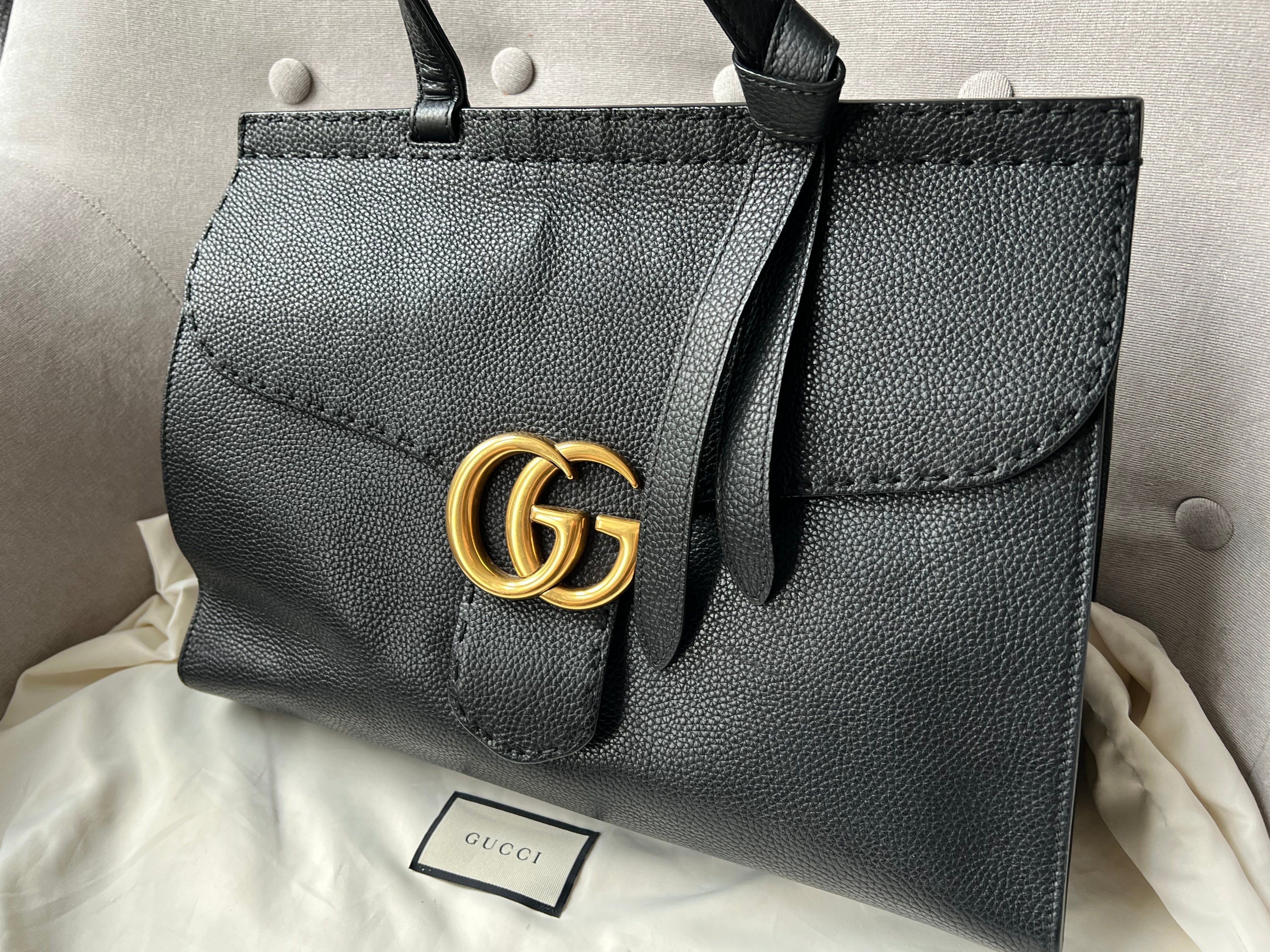 Gucci GG Black Marmont Medium Top Handle Bag
