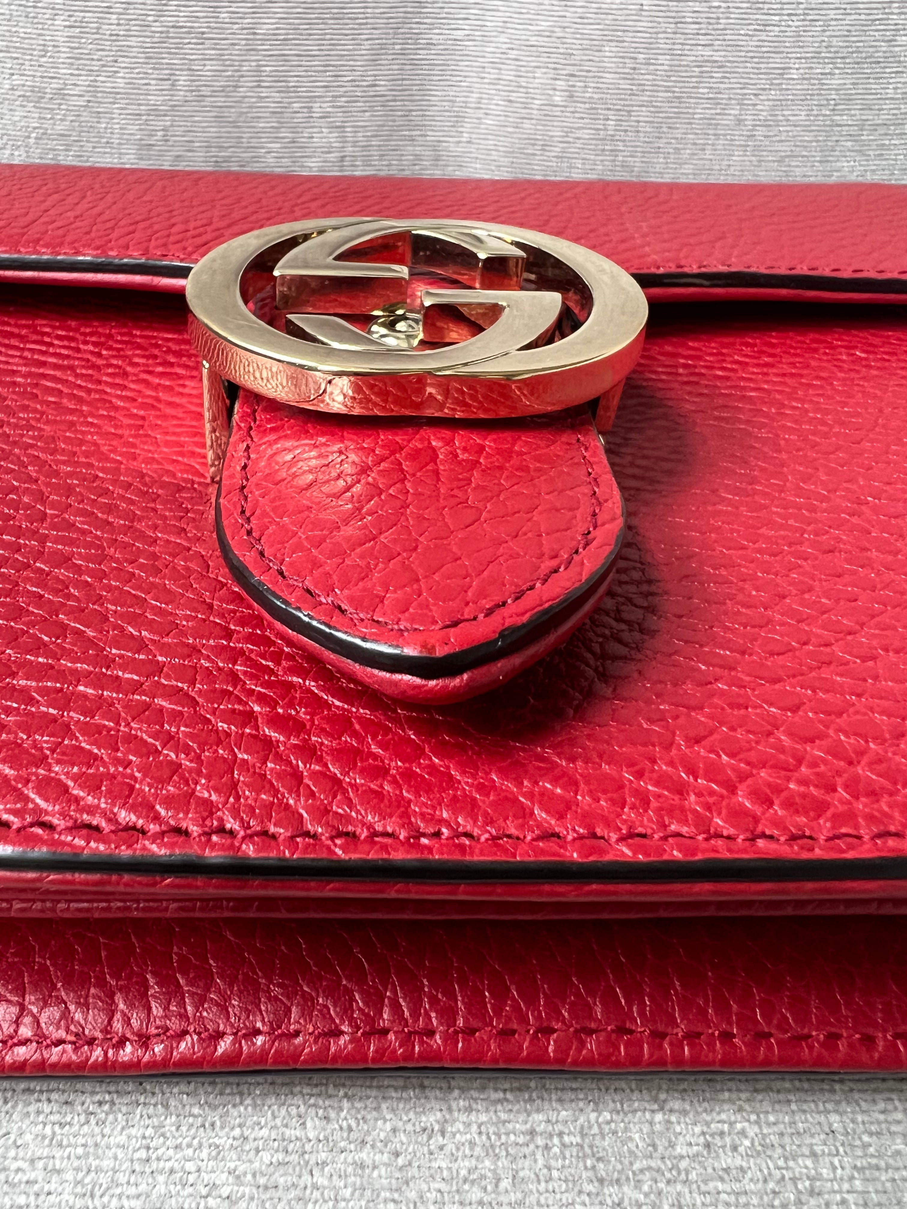 Gucci Interlocking GG Red Small Shoulder Bag