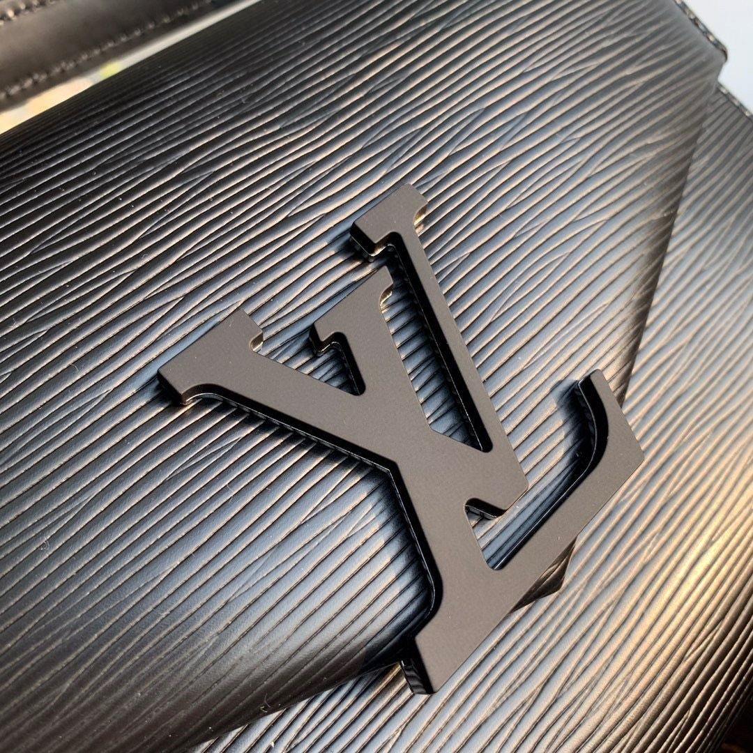 Louis Vuitton Pochette Grenelle Bag