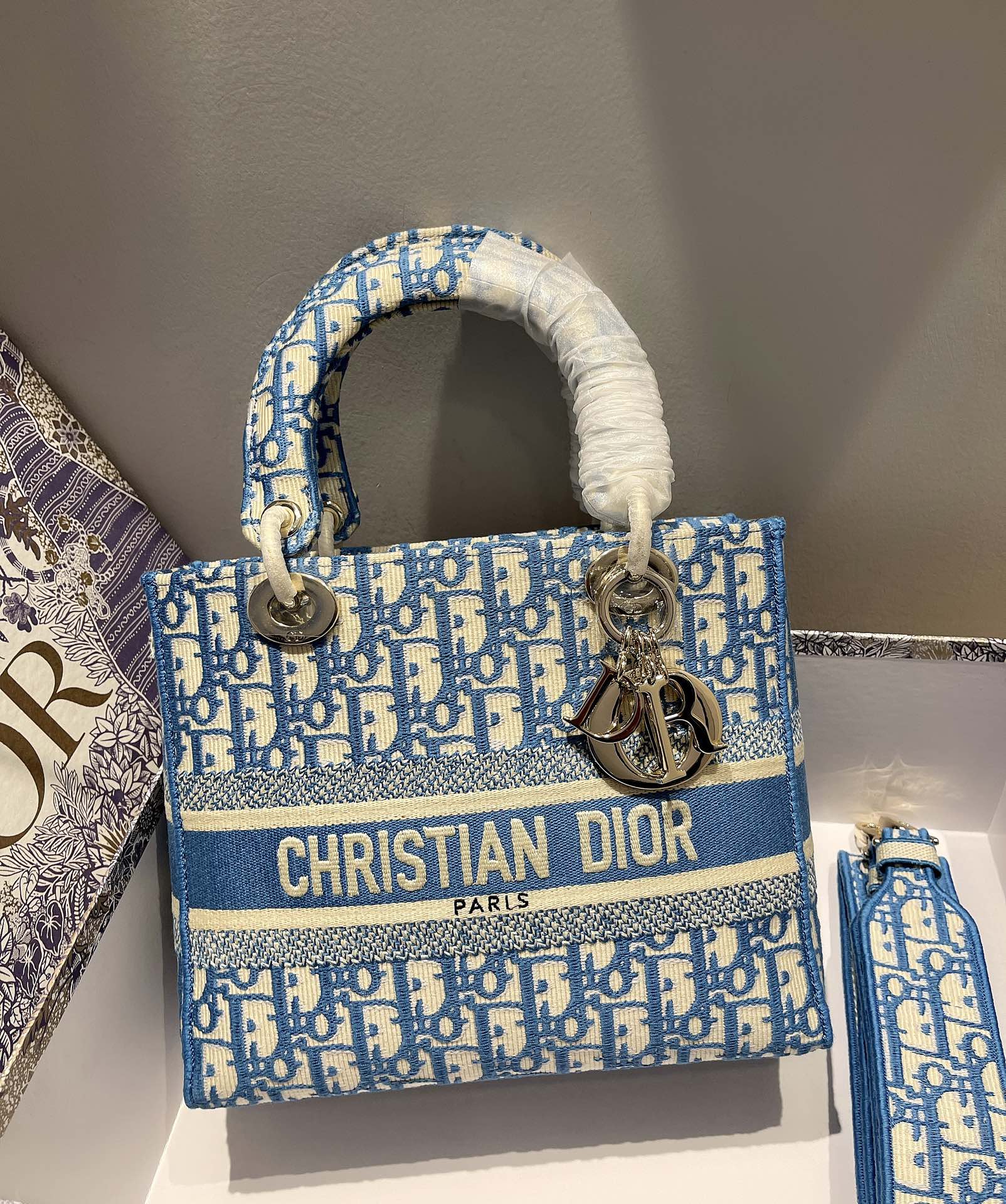 Christian Dior Medium Lady D Lite Bag