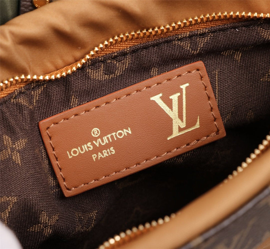 Louis Vuitton Maxi Multi Pochette Accessories Bag