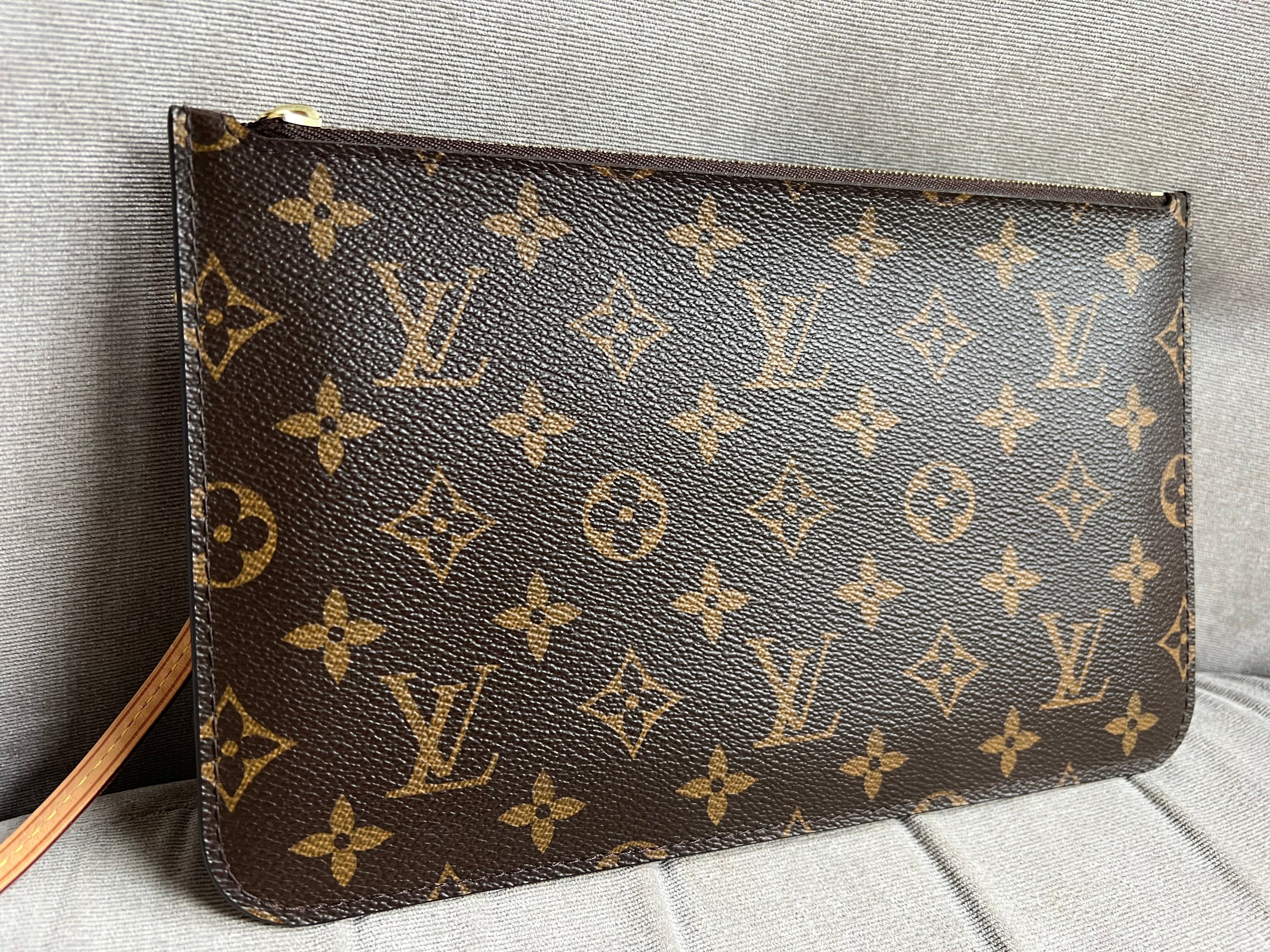 Louis Vuitton Pouch (from Neverfull MM) in Monogram