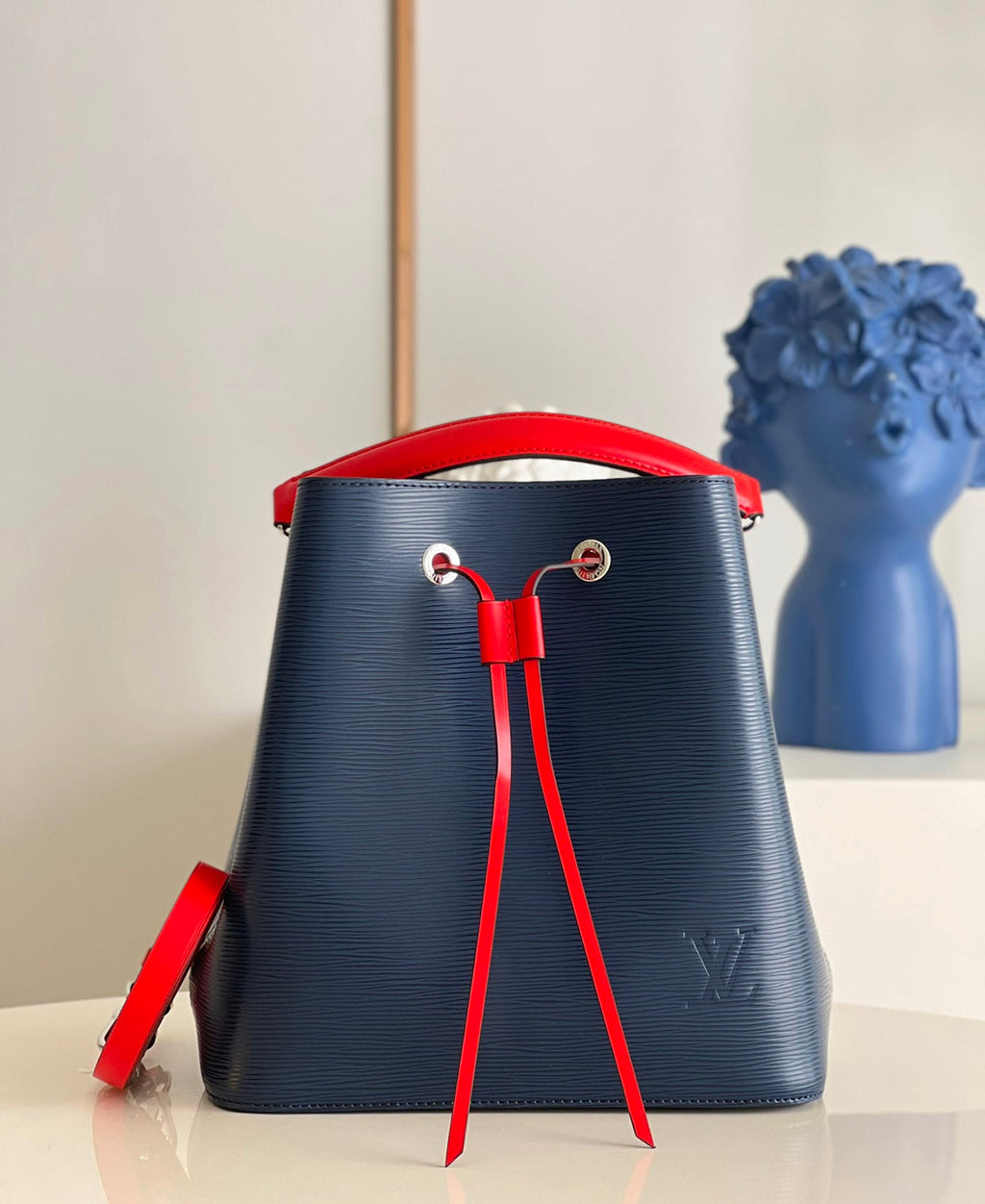 Louis Vuitton NeoNoe MM Bag