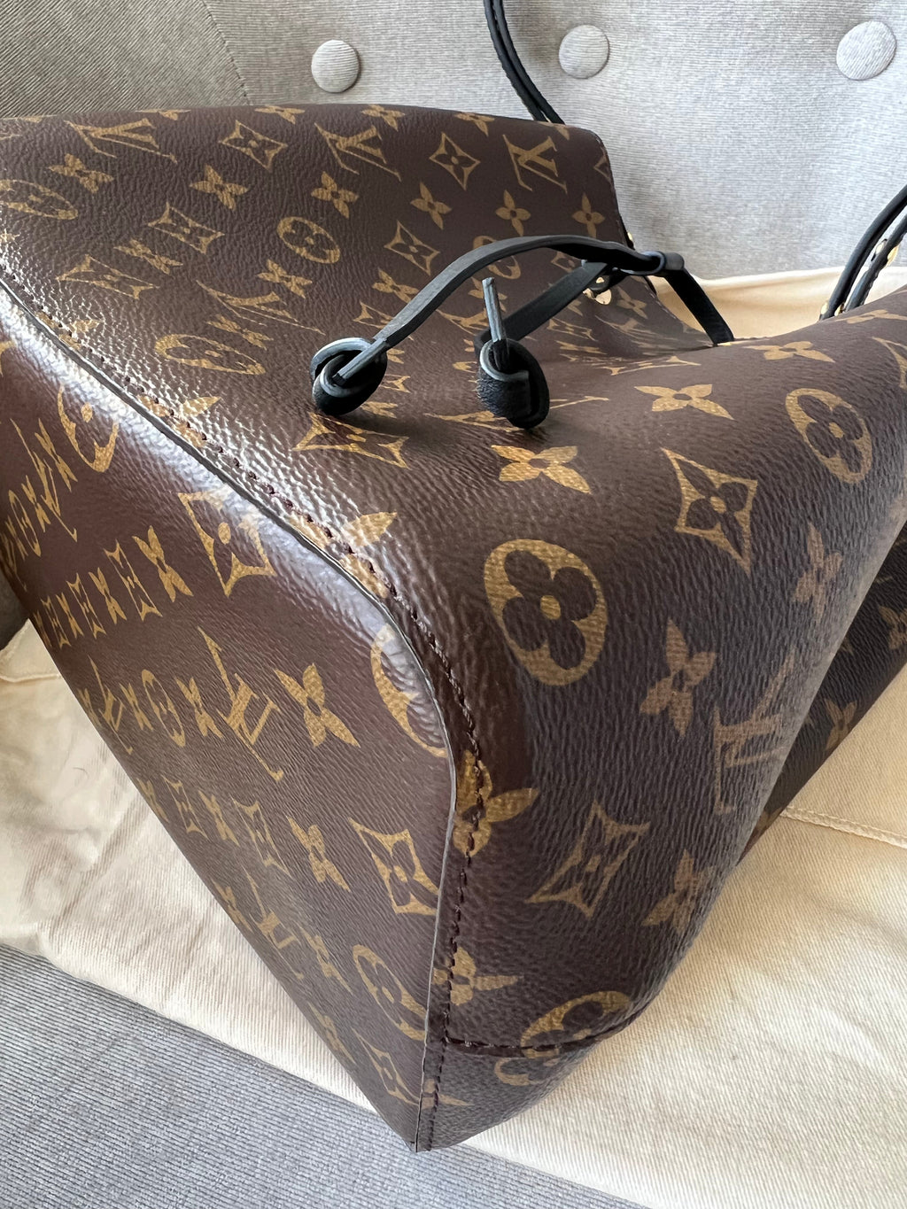 Louis Vuitton Neo Noe Monogram and Black (RRP £1,450)