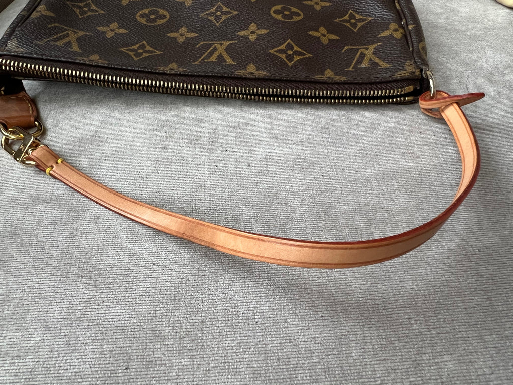 Louis Vuitton Vintage Pochette Accessoires Monogram (RRP £915)