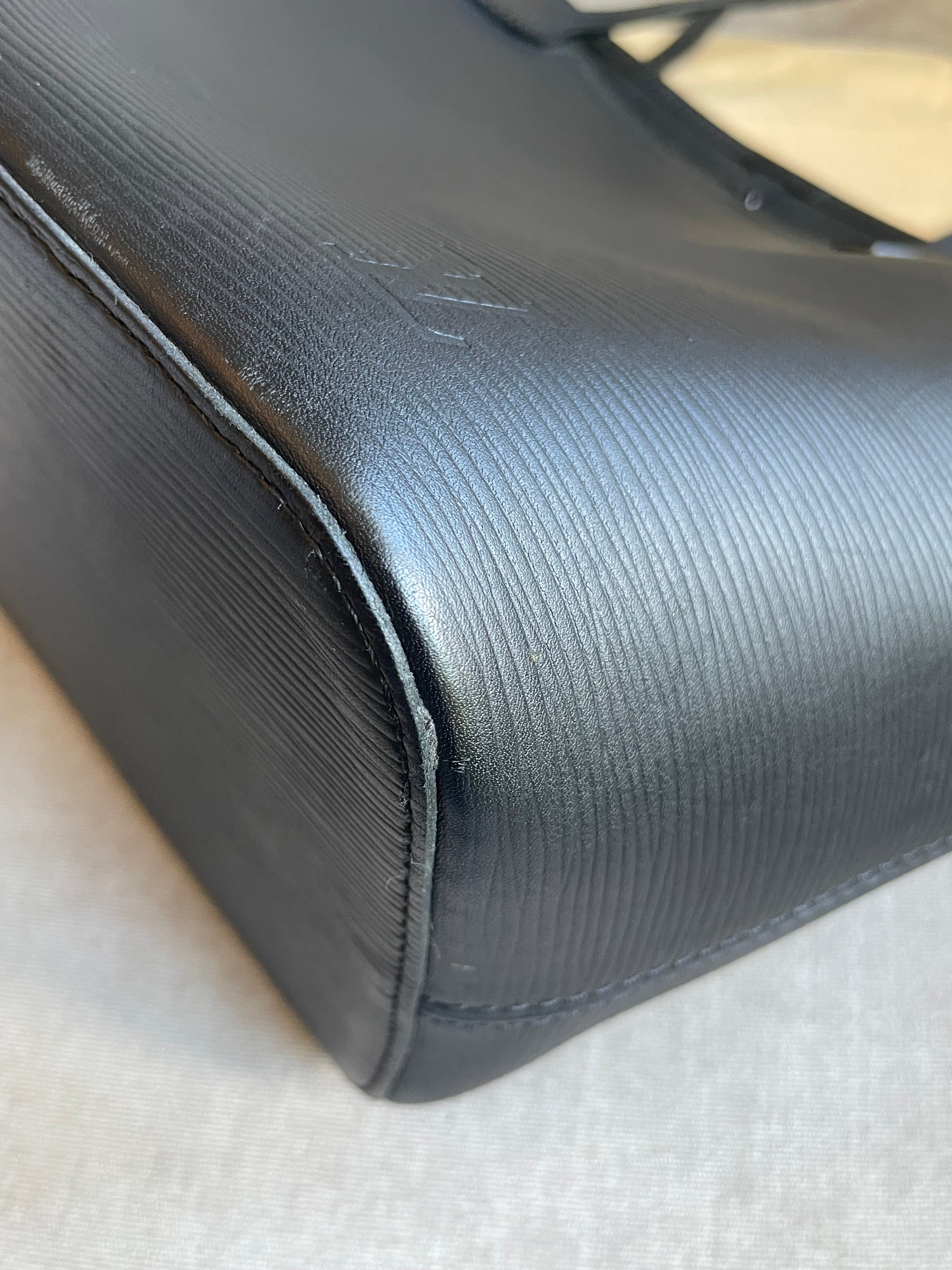 Louis Vuitton Neverfull MM Black Epi Leather (RRP £1,740)