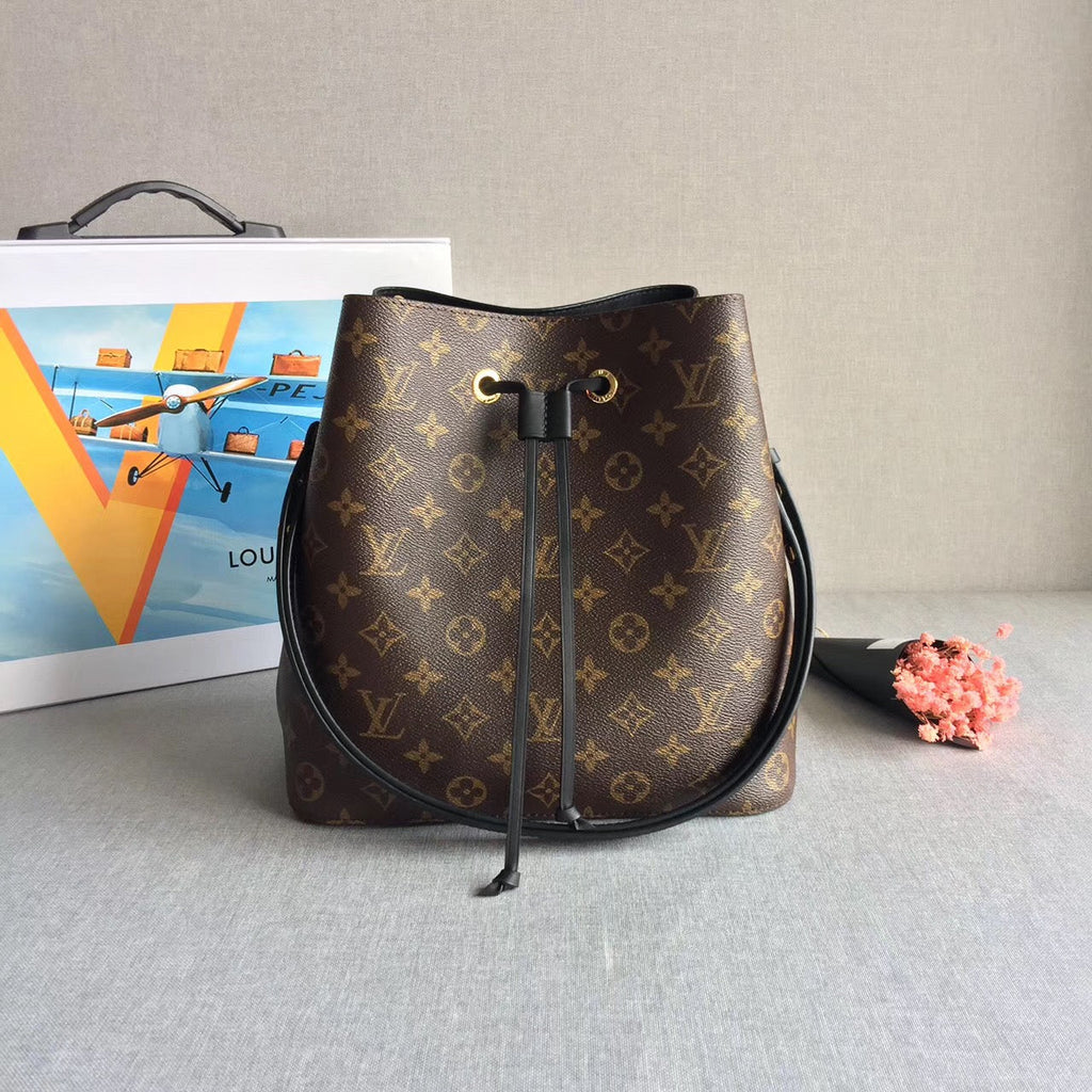 Louis Vuitton NeoNoe MM Bag