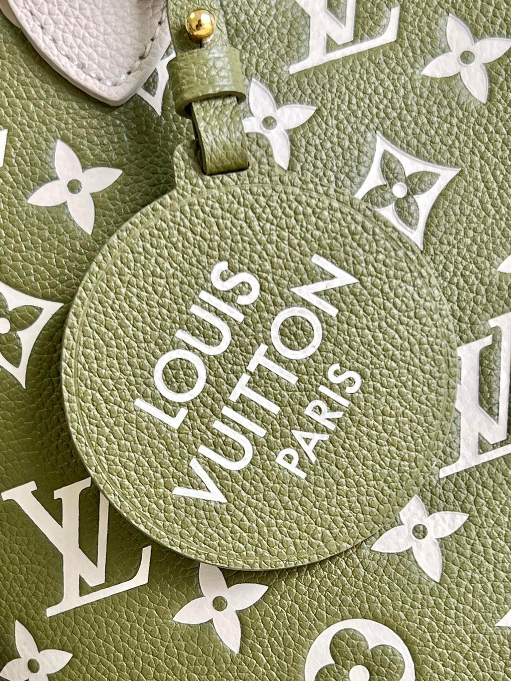 Louis Vuitton Neverfull MM  Tote Bag