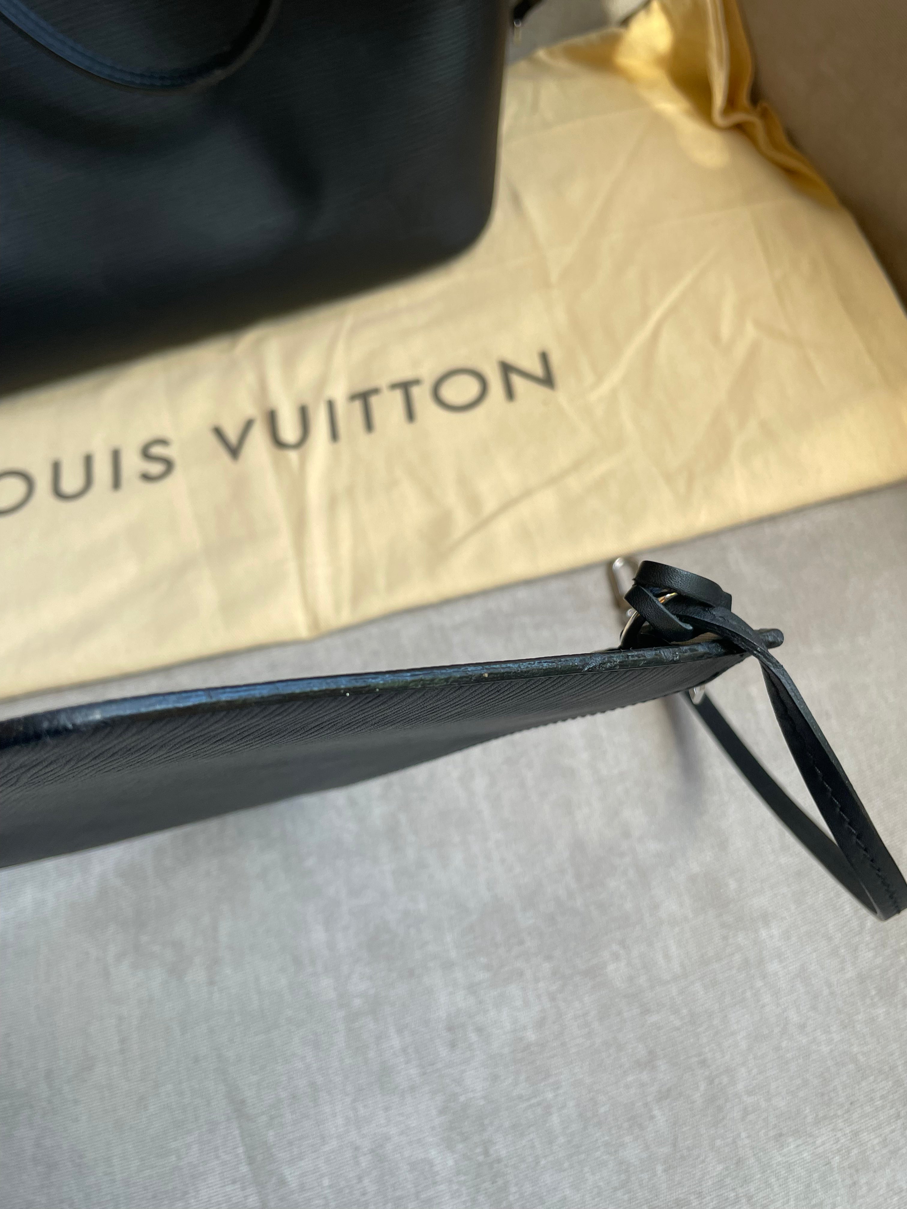 Louis Vuitton Neverfull MM Black Epi Leather (RRP £1,740)