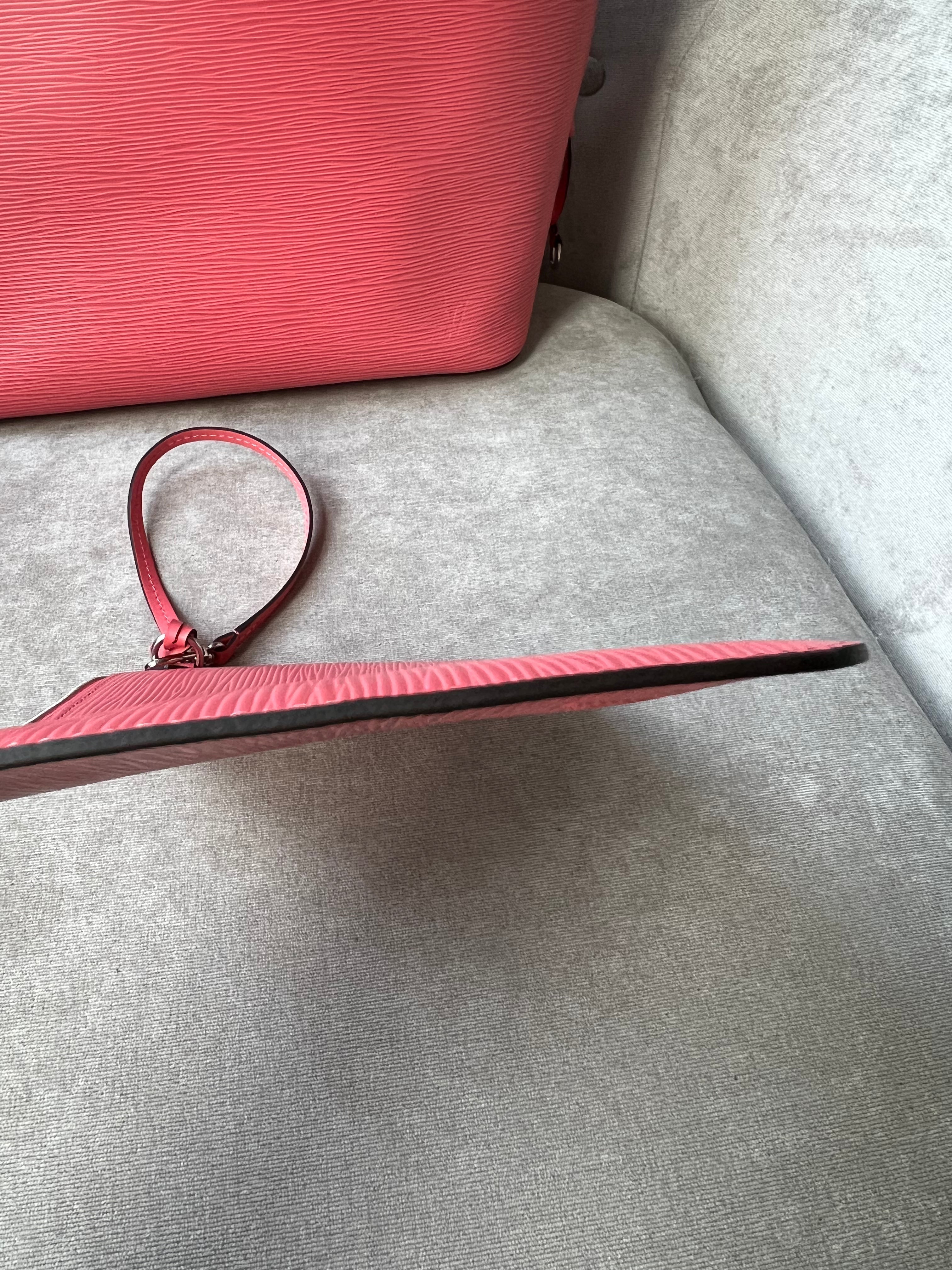 Louis Vuitton Neverfull MM Coral Epi Leather (RRP £1,740)