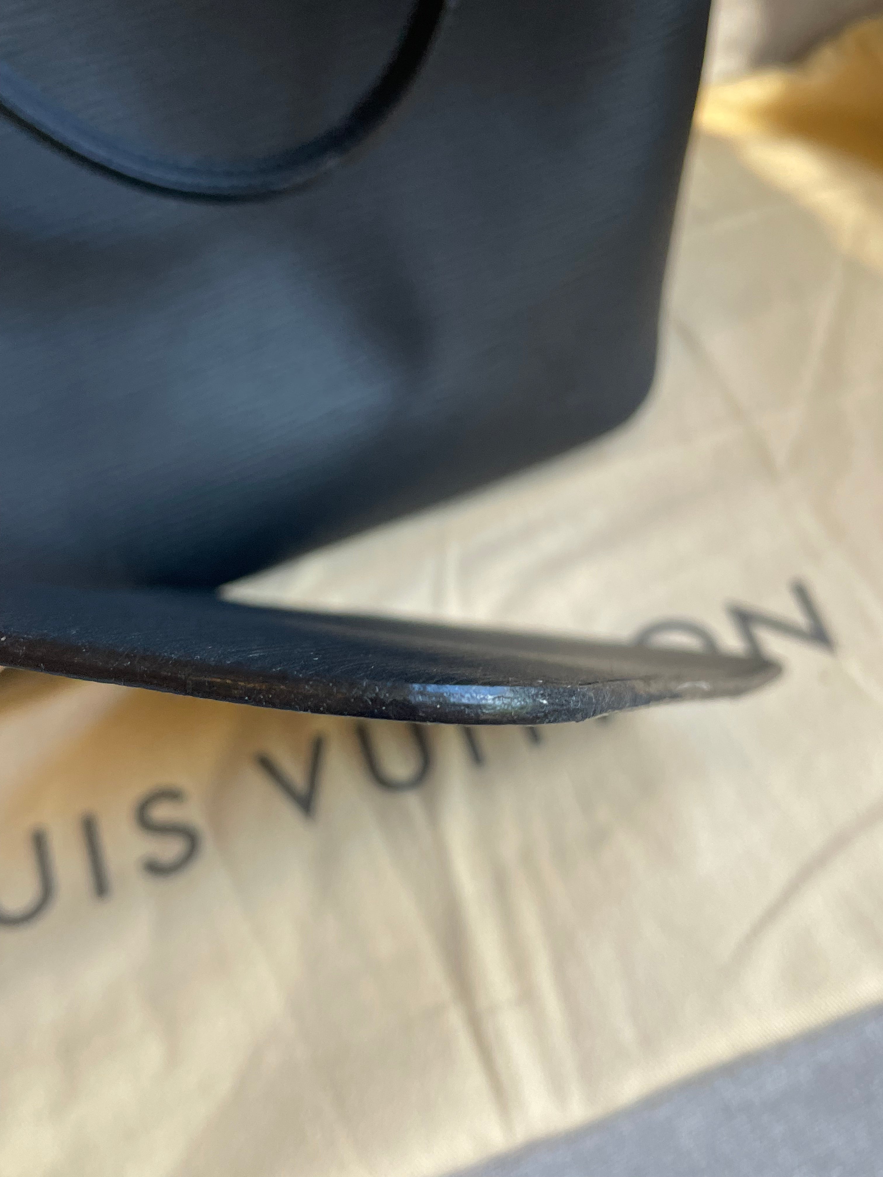 Louis Vuitton Neverfull MM Black Epi Leather (RRP £1,740)