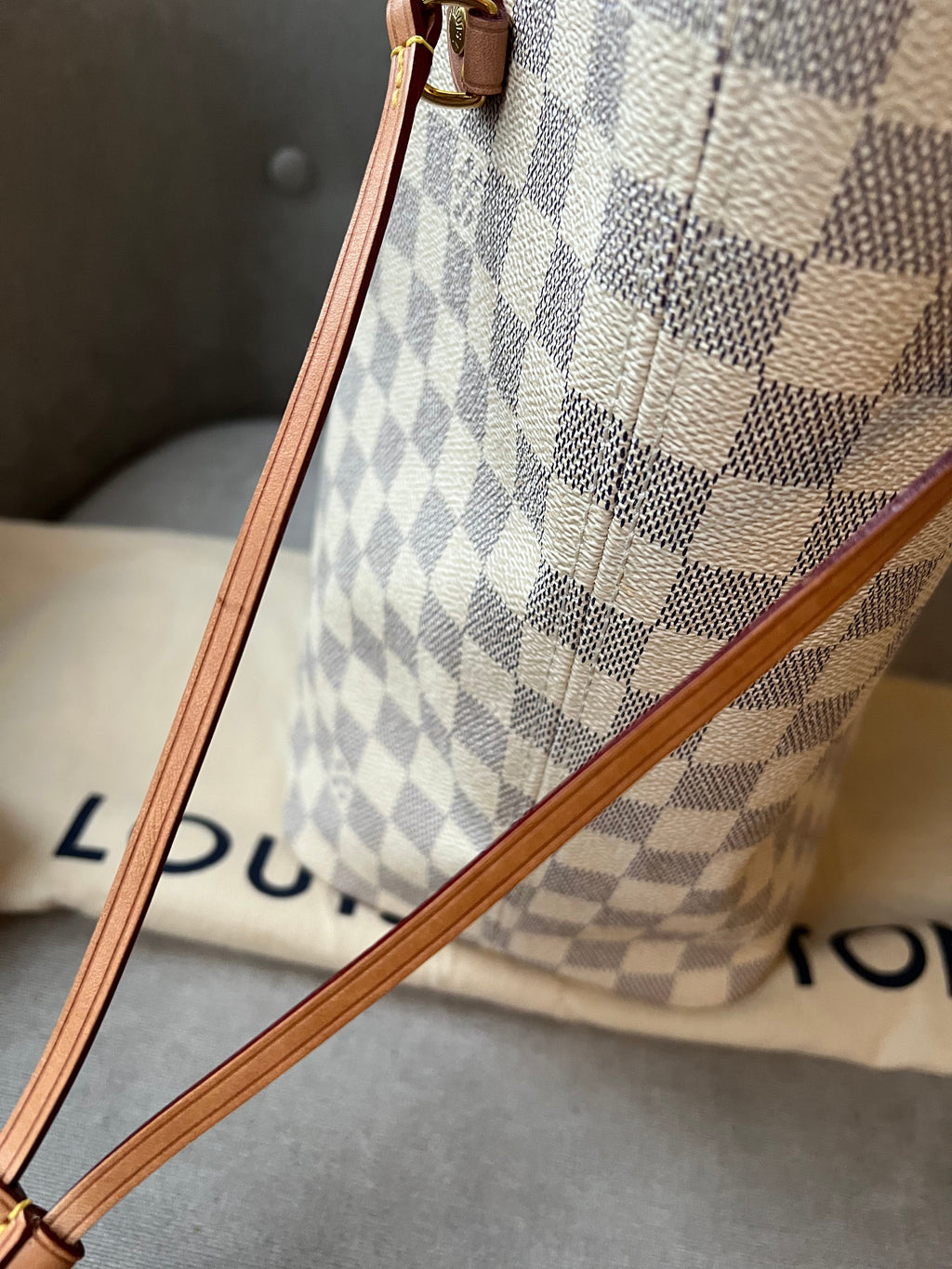 Louis Vuitton Neverfull MM  Damier Azur (RRP £1,410)