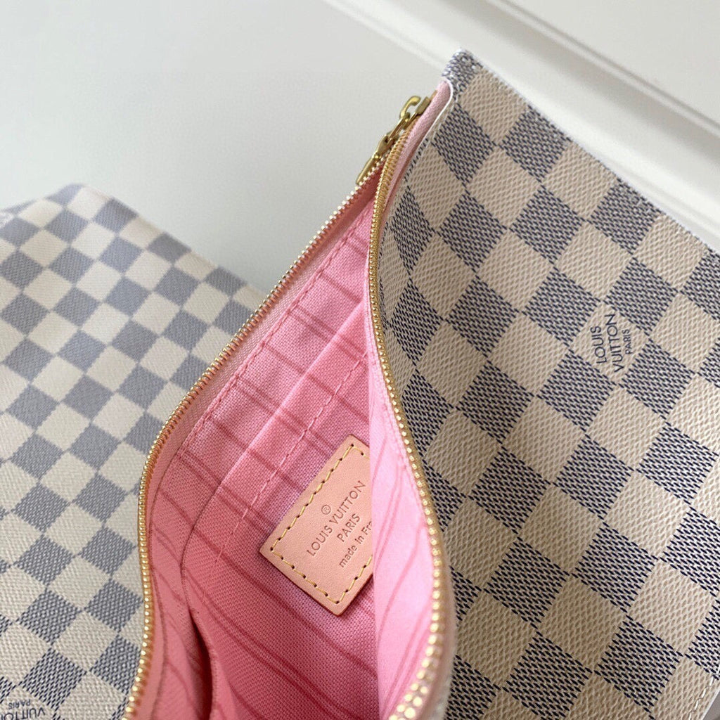 Louis Vuitton Neverfull MM Tote Bag