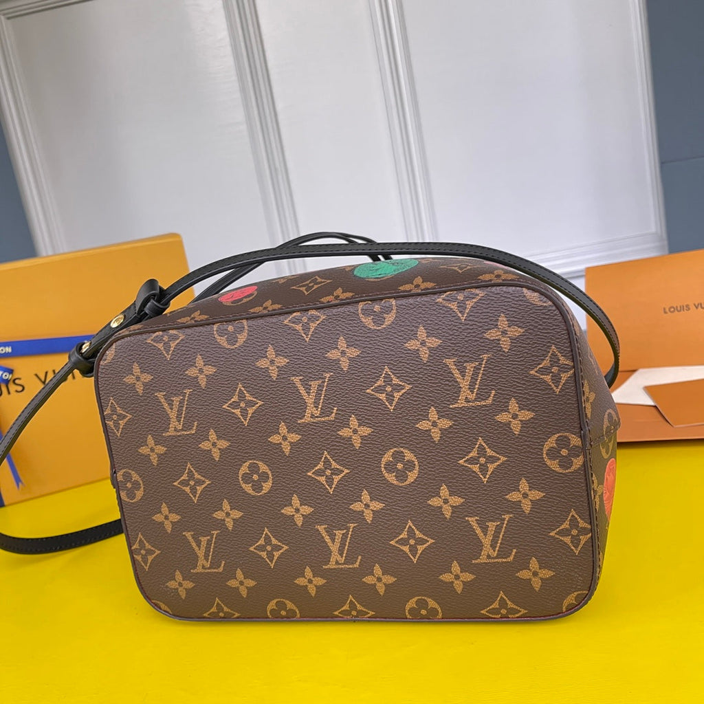 Louis Vuitton NeoNoe MM Bag