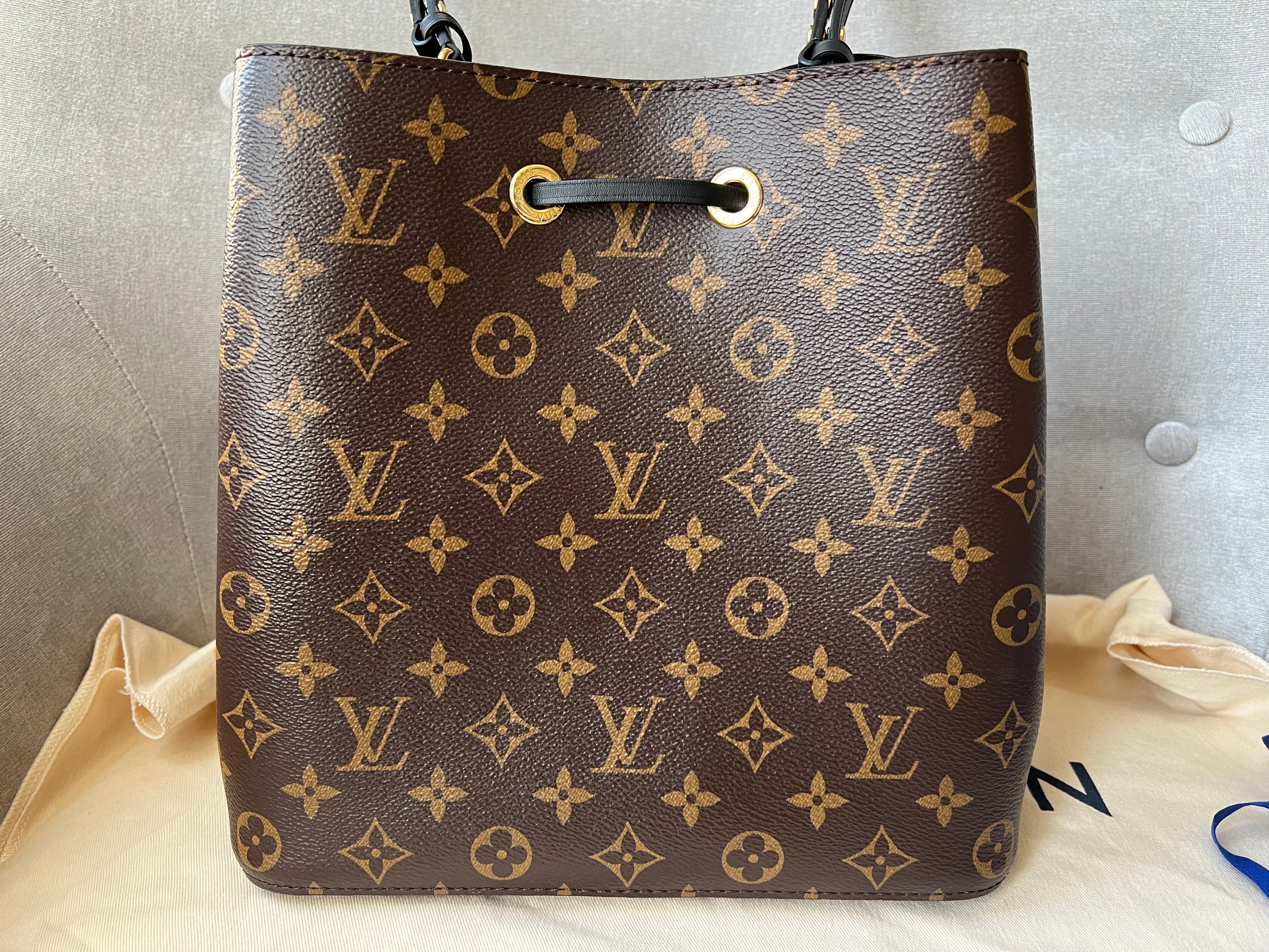 Louis Vuitton Neo Noe Monogram and Black (RRP £1,450)