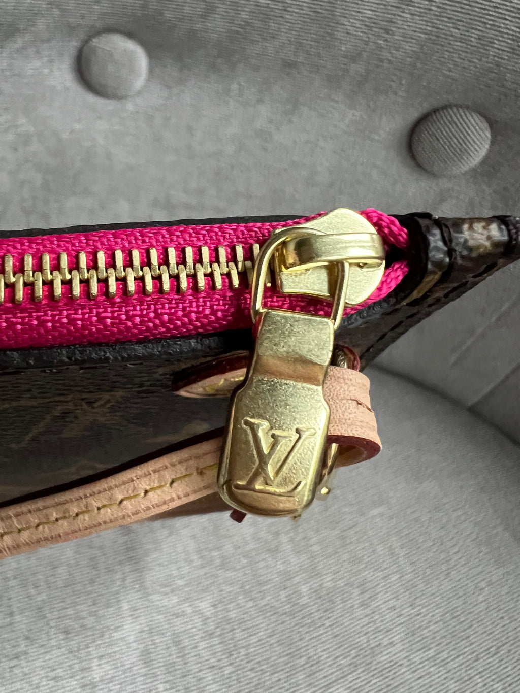 Louis Vuitton Pouch (from Neverfull MM) in Monogram