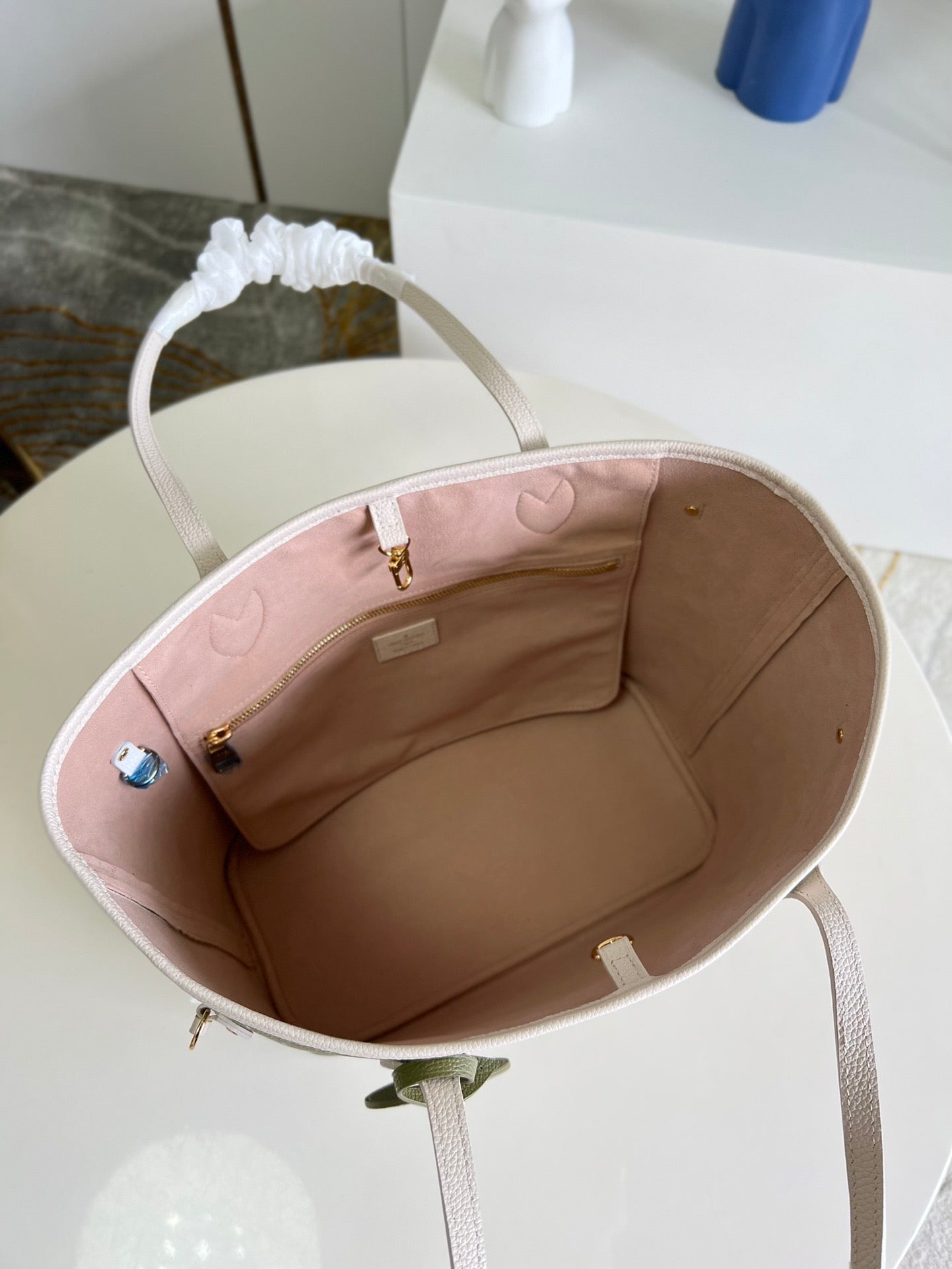 Louis Vuitton Neverfull MM  Tote Bag