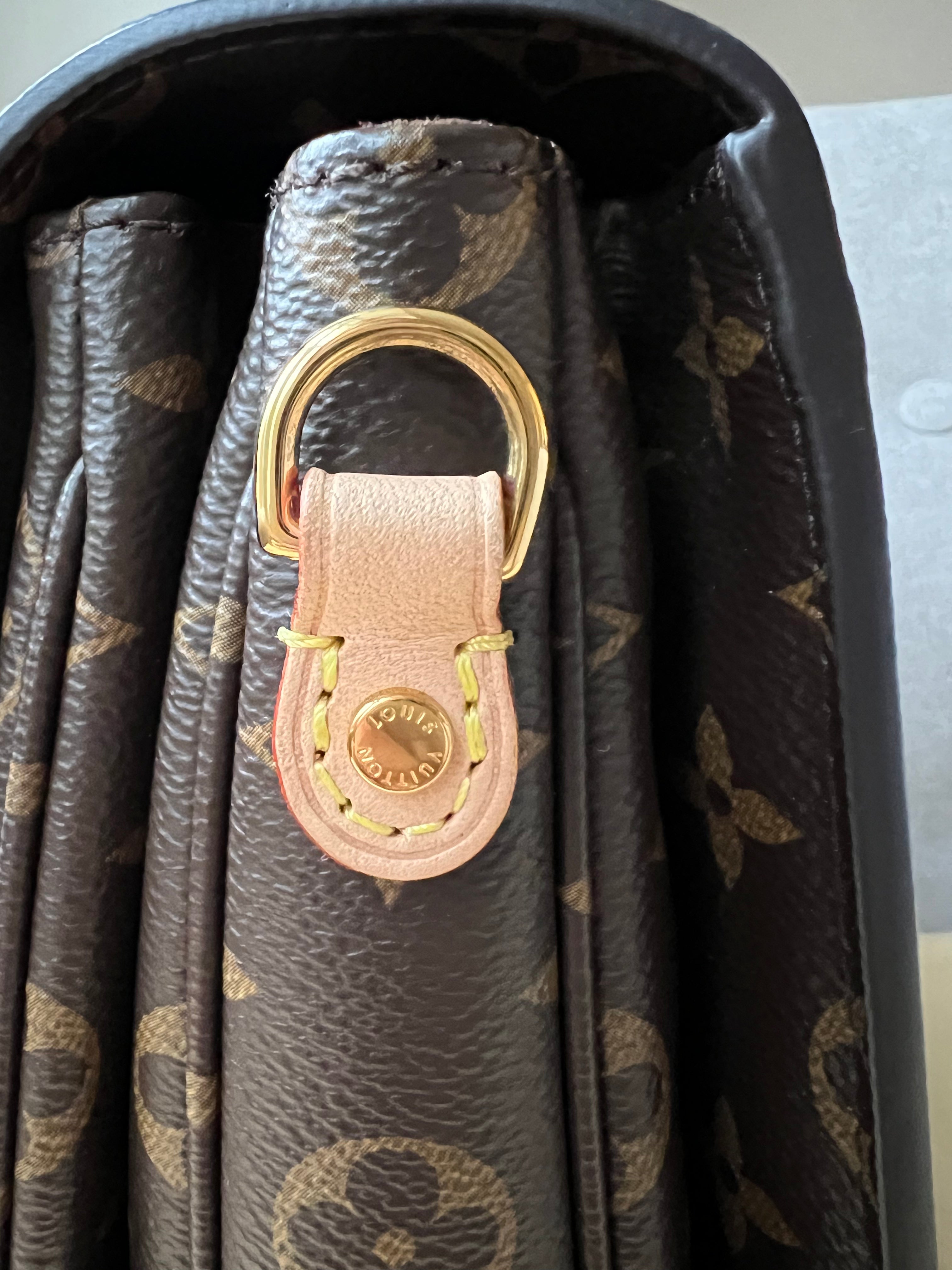 Louis Vuitton Pochette Metis Monogram (RRP £1,830)