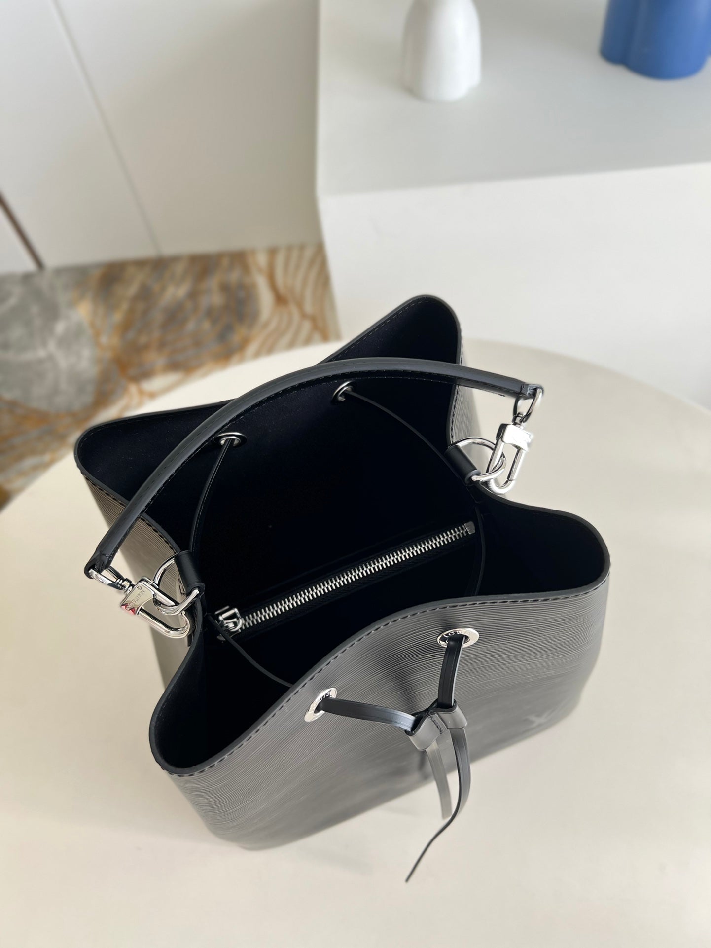 Louis Vuitton NeoNoe MM Bag