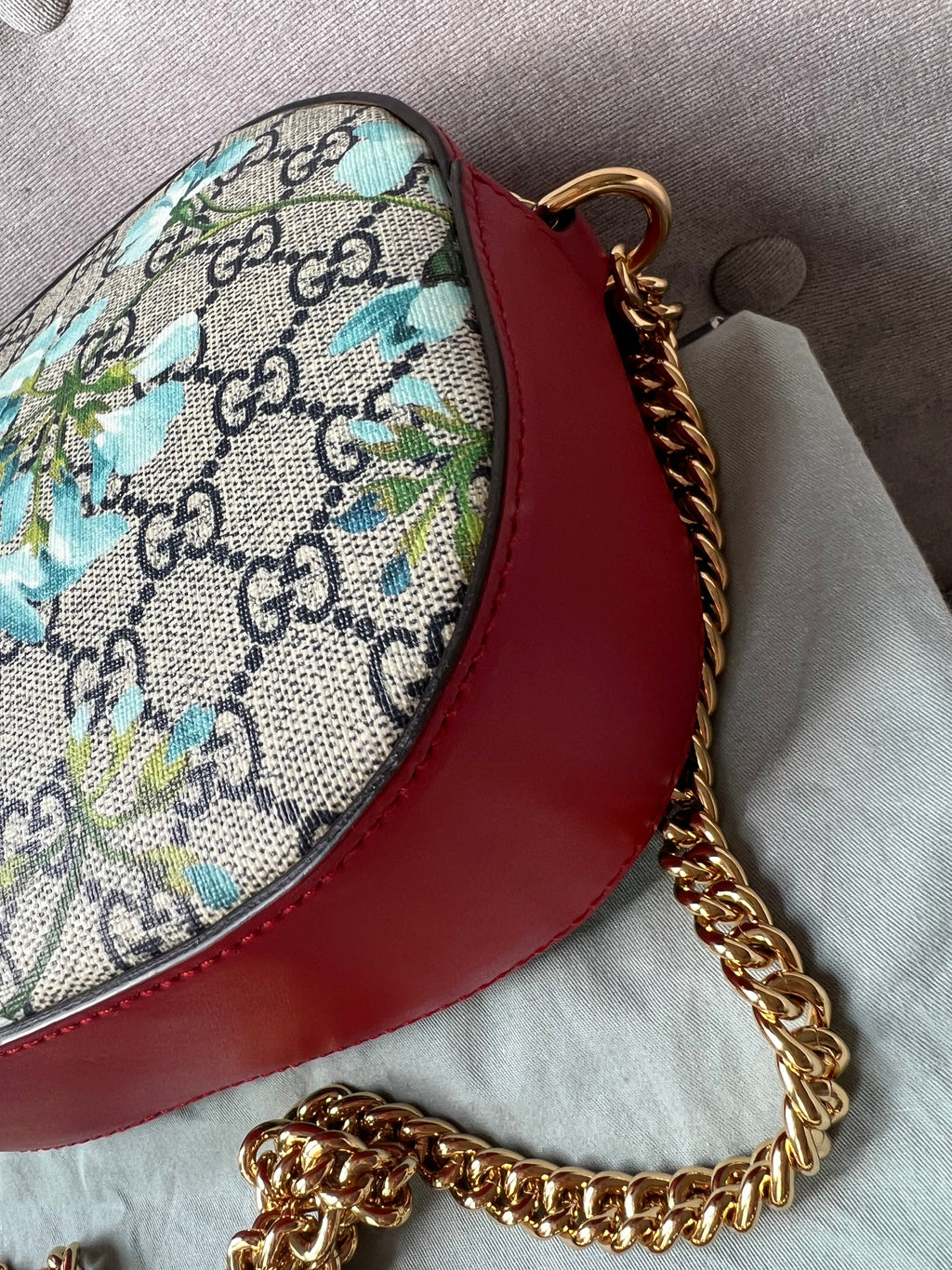 Gucci Dionysus Blooms GG Supreme Chain Mini Bag