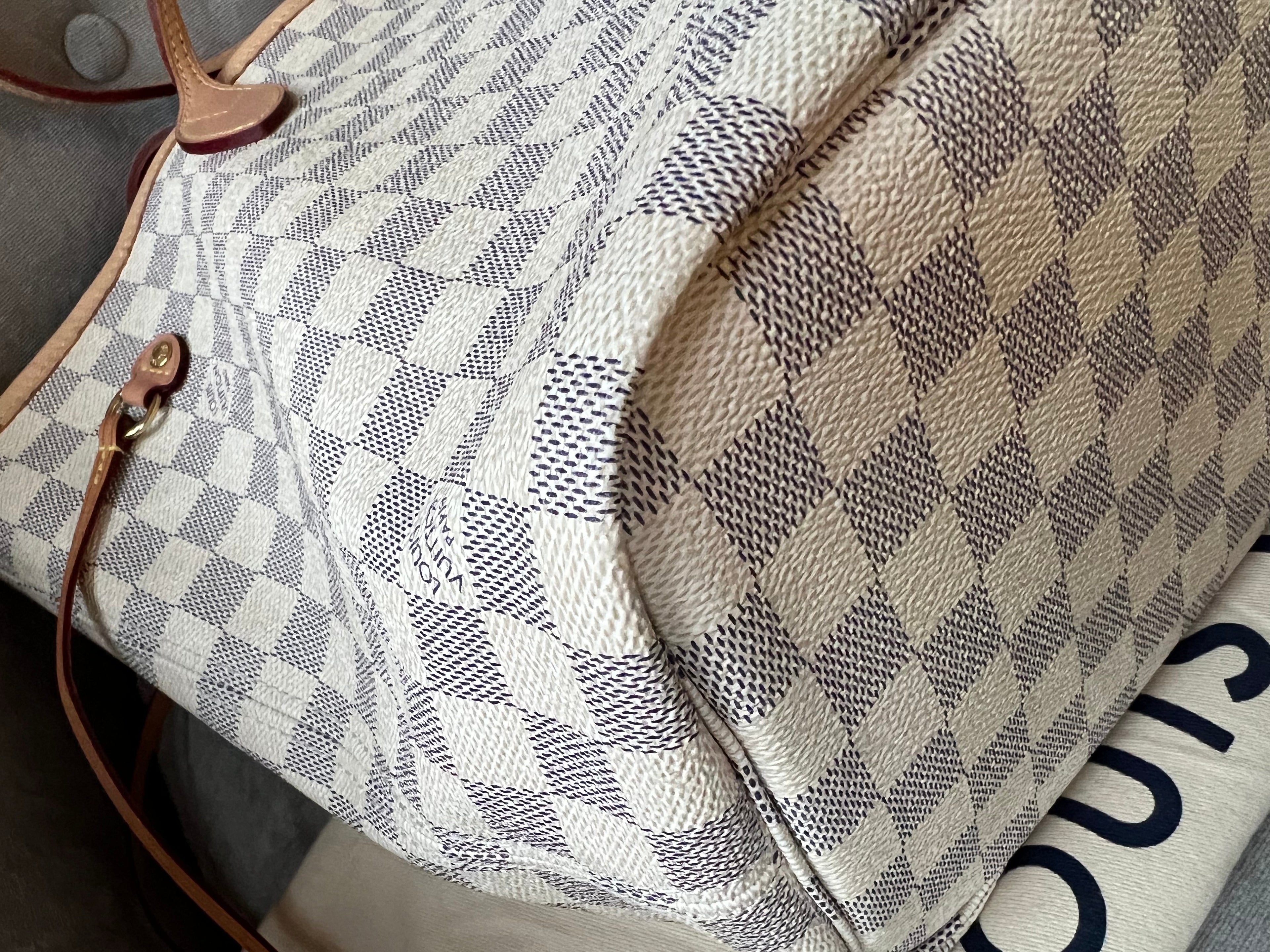 Louis Vuitton Neverfull MM  Damier Azur (RRP £1,410)