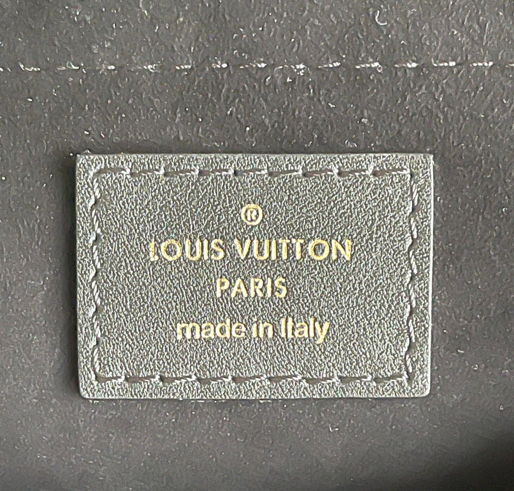 Louis Vuitton New Wave Chain Bag