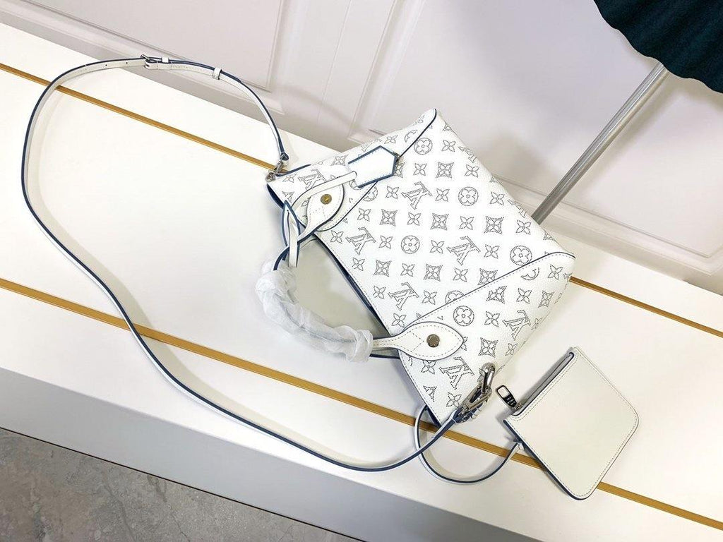 Louis Vuitton Hina PM Bag