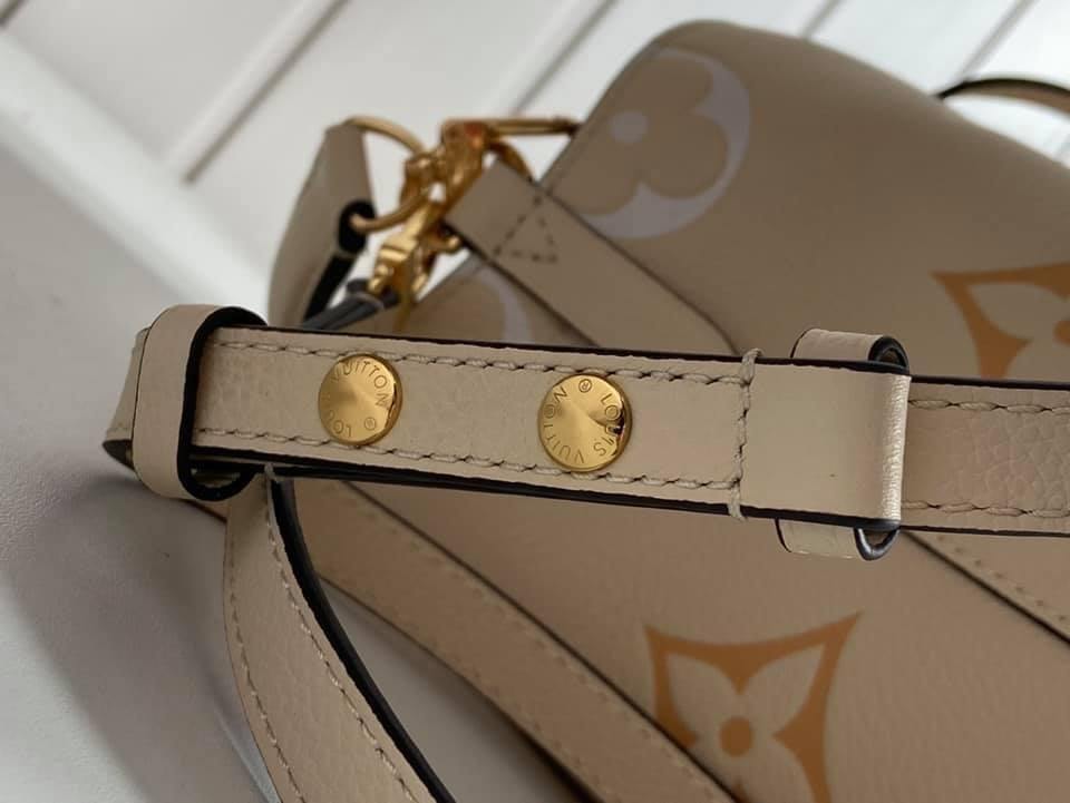 Louis Vuitton NeoNoe BB Bag