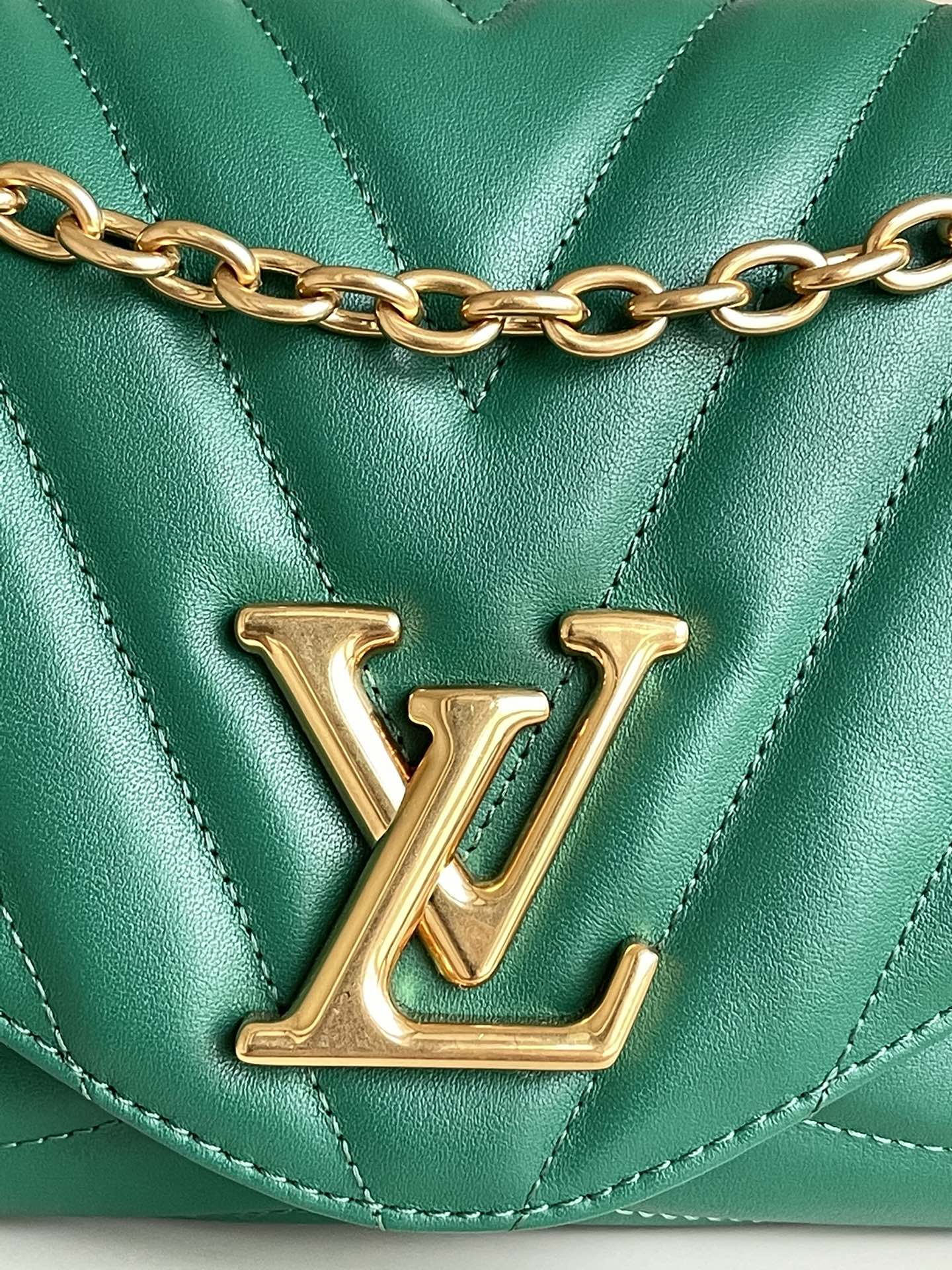 Louis Vuitton New Wave Chain Bag