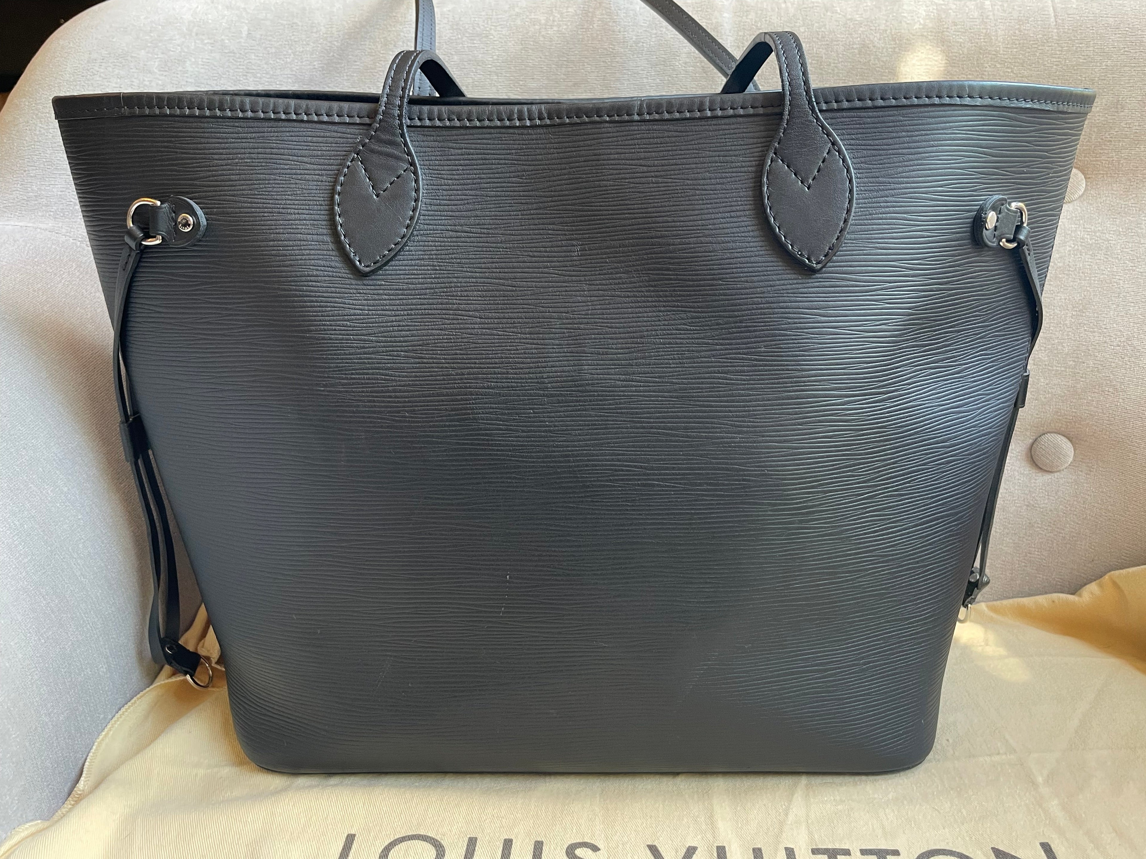 Louis Vuitton Neverfull MM Black Epi Leather (RRP £1,740)