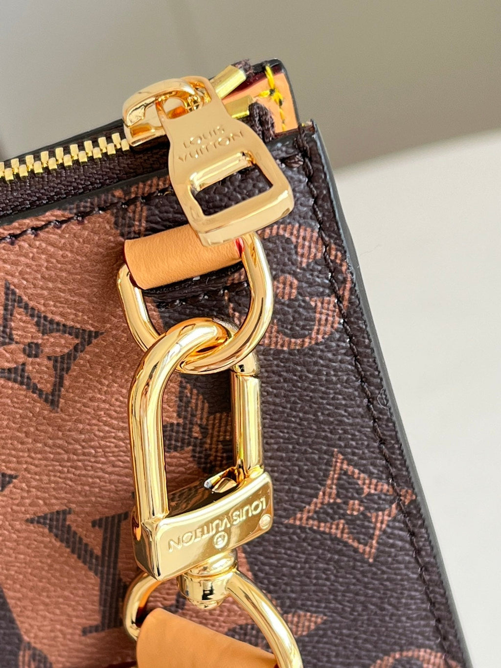 Louis Vuitton Sac Plat Cross Bag