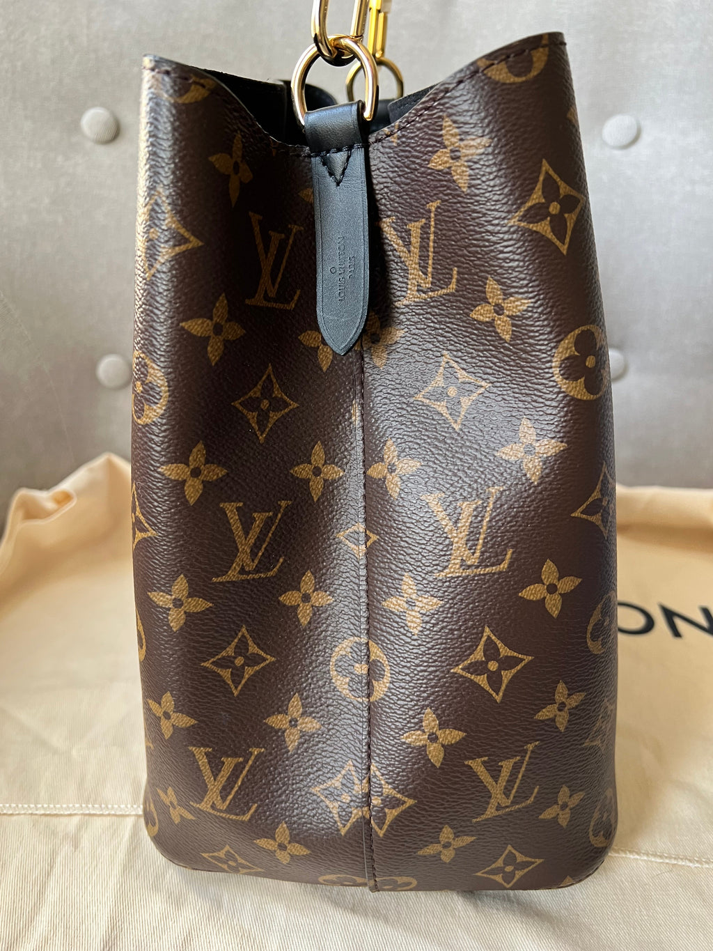 Louis Vuitton Neo Noe Monogram and Black (RRP £1,450)