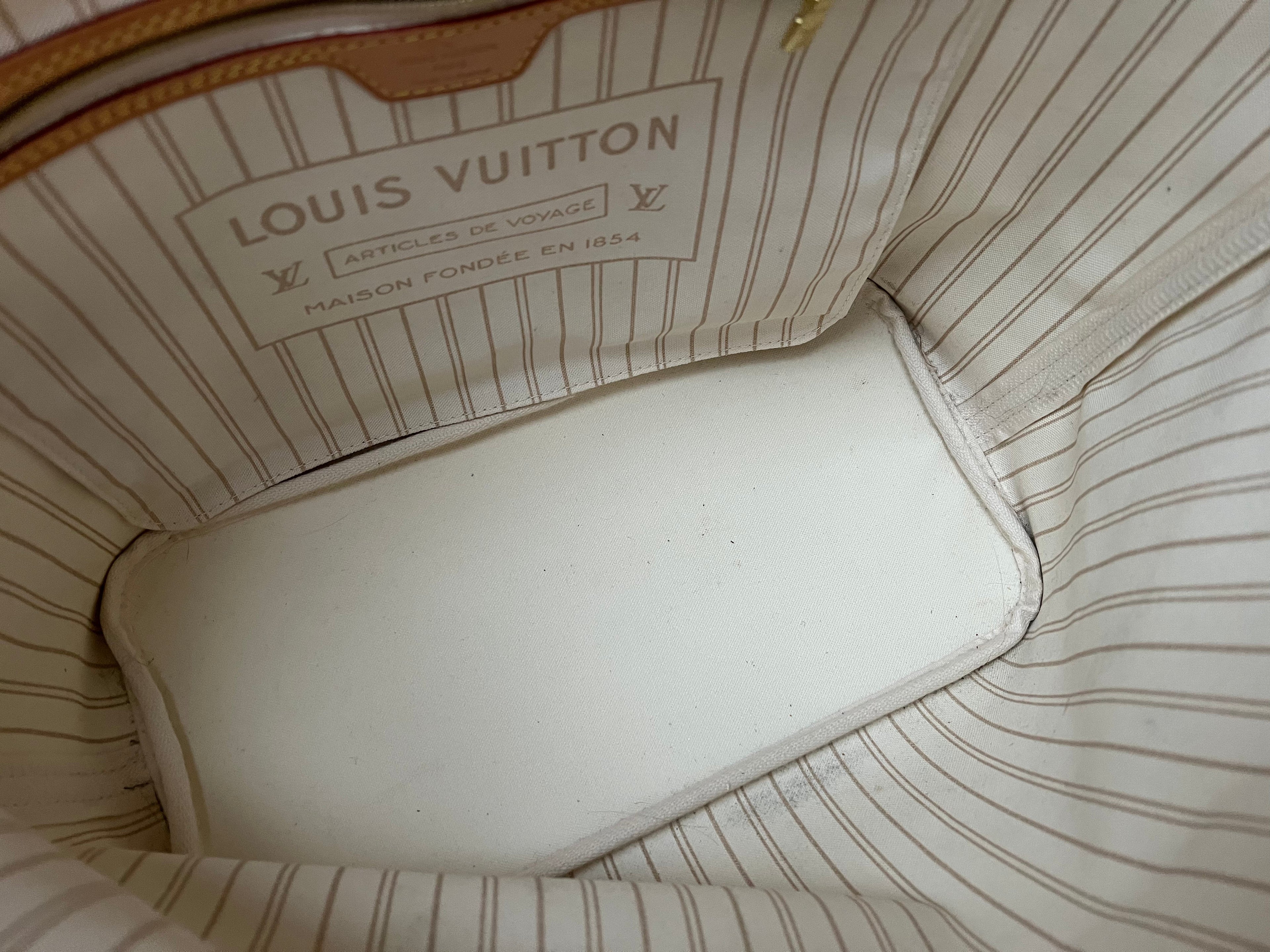 Louis Vuitton Neverfull MM  Damier Azur (RRP £1,410)