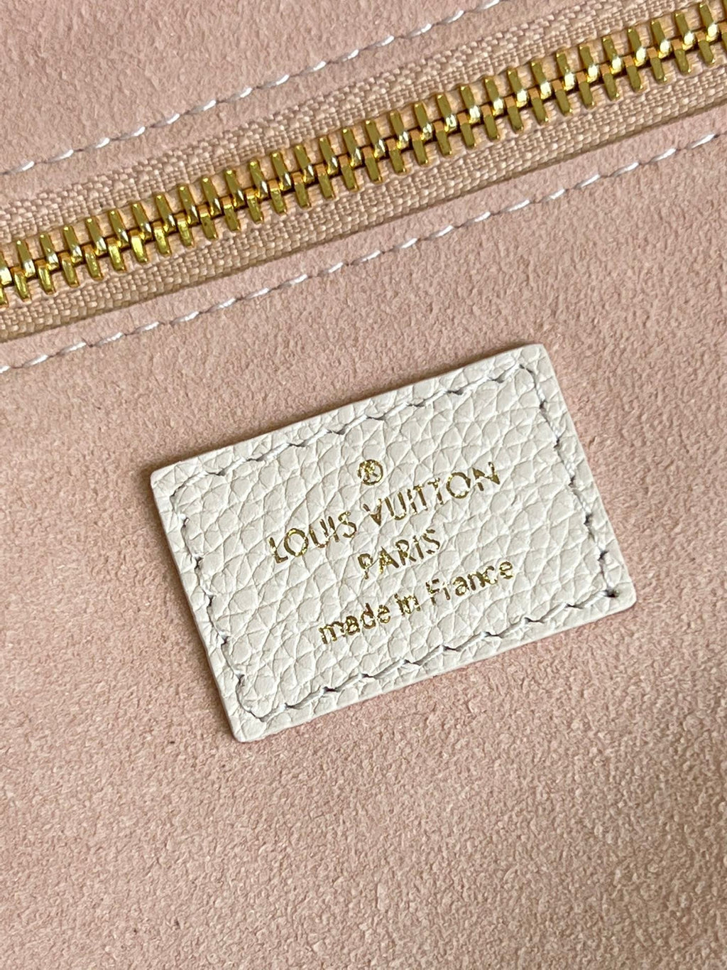 Louis Vuitton Neverfull MM  Tote Bag