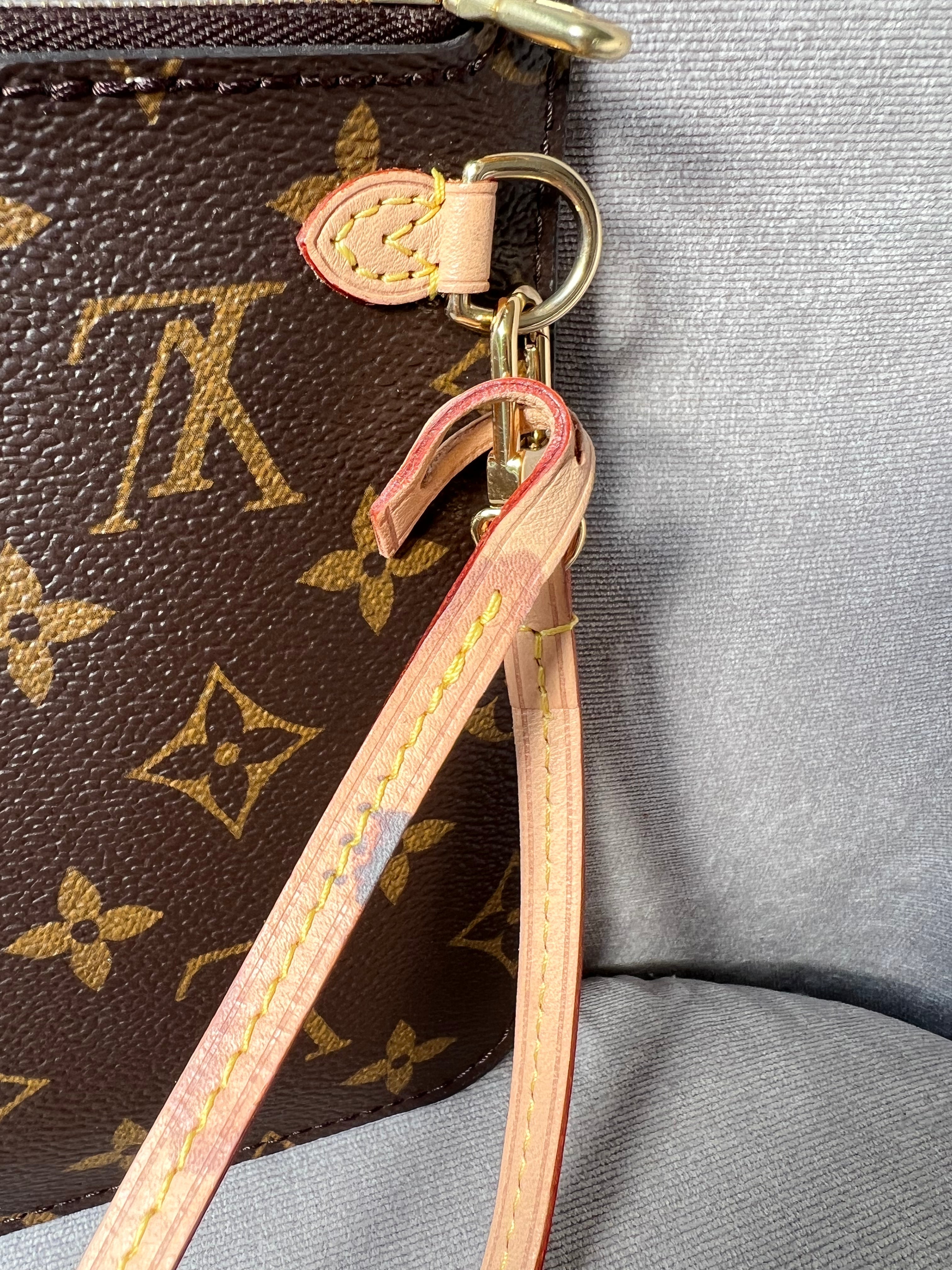 Louis Vuitton Pouch (from Neverfull MM) in Monogram