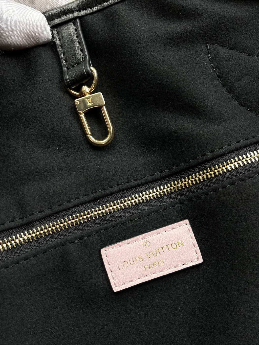 Louis Vuitton Neverfull MM Bag