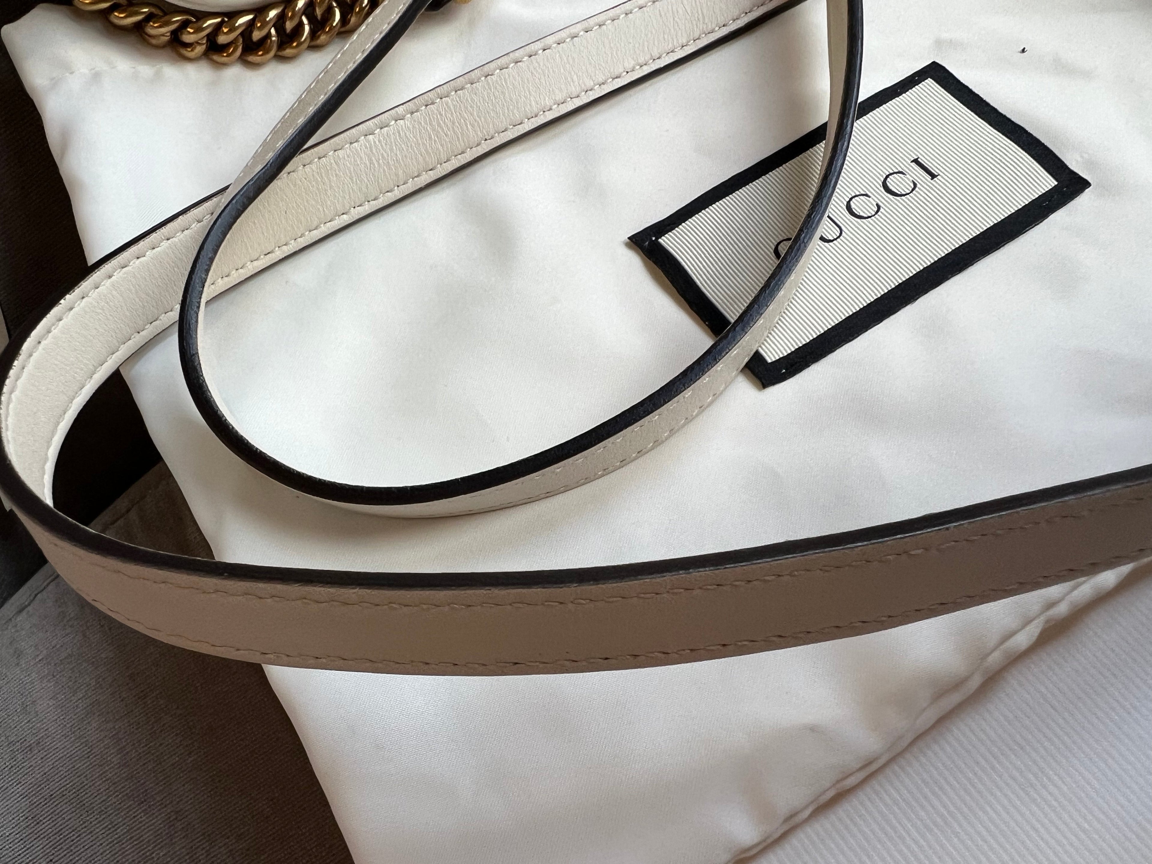 Gucci GG White Marmont Mini Shoulder Bag (RRP £1,160)