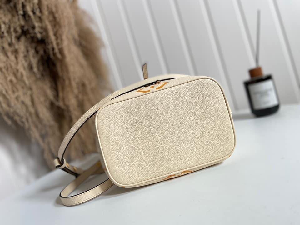 Louis Vuitton NeoNoe BB Bag