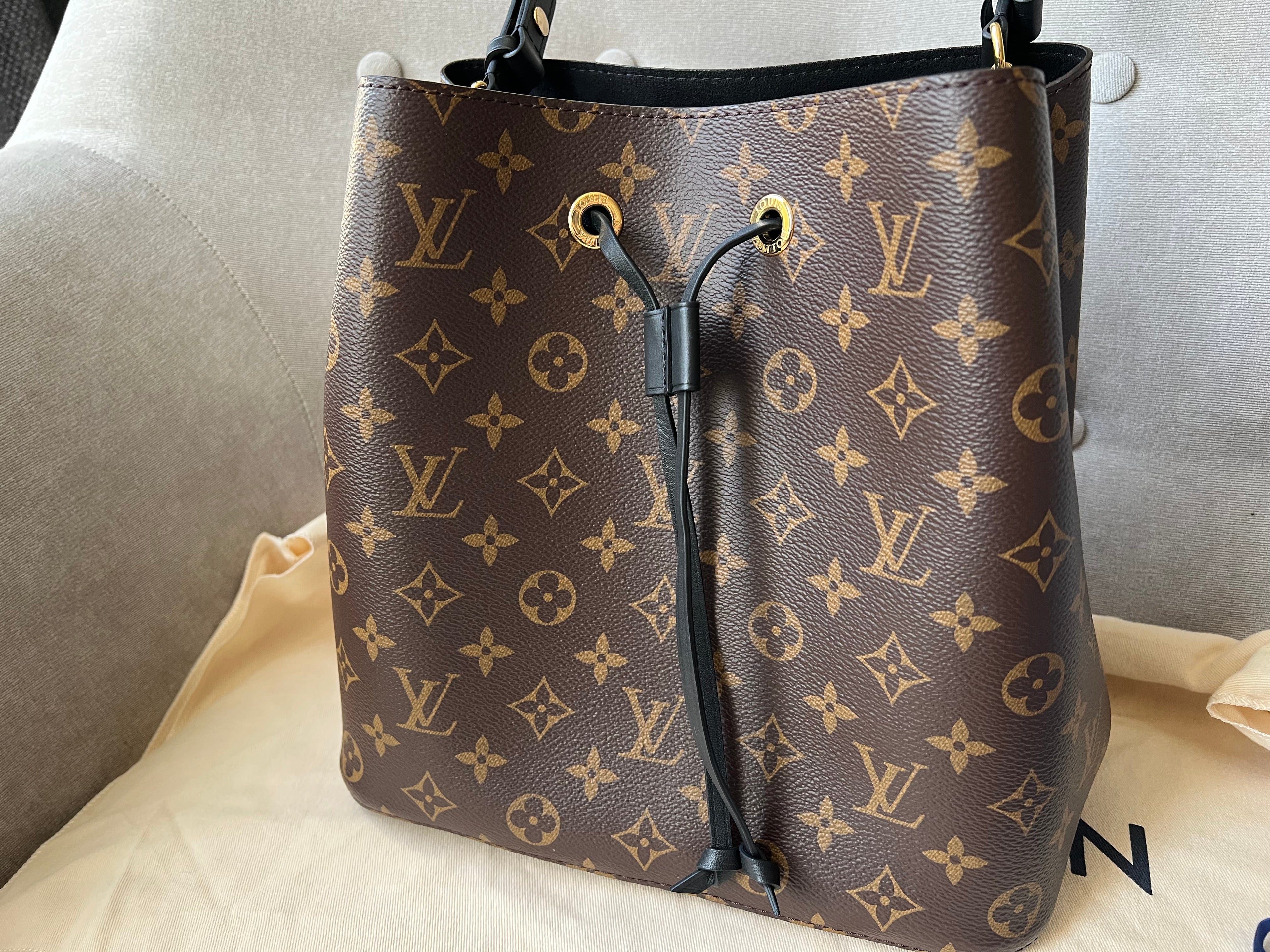 Louis Vuitton Neo Noe Monogram and Black (RRP £1,450)