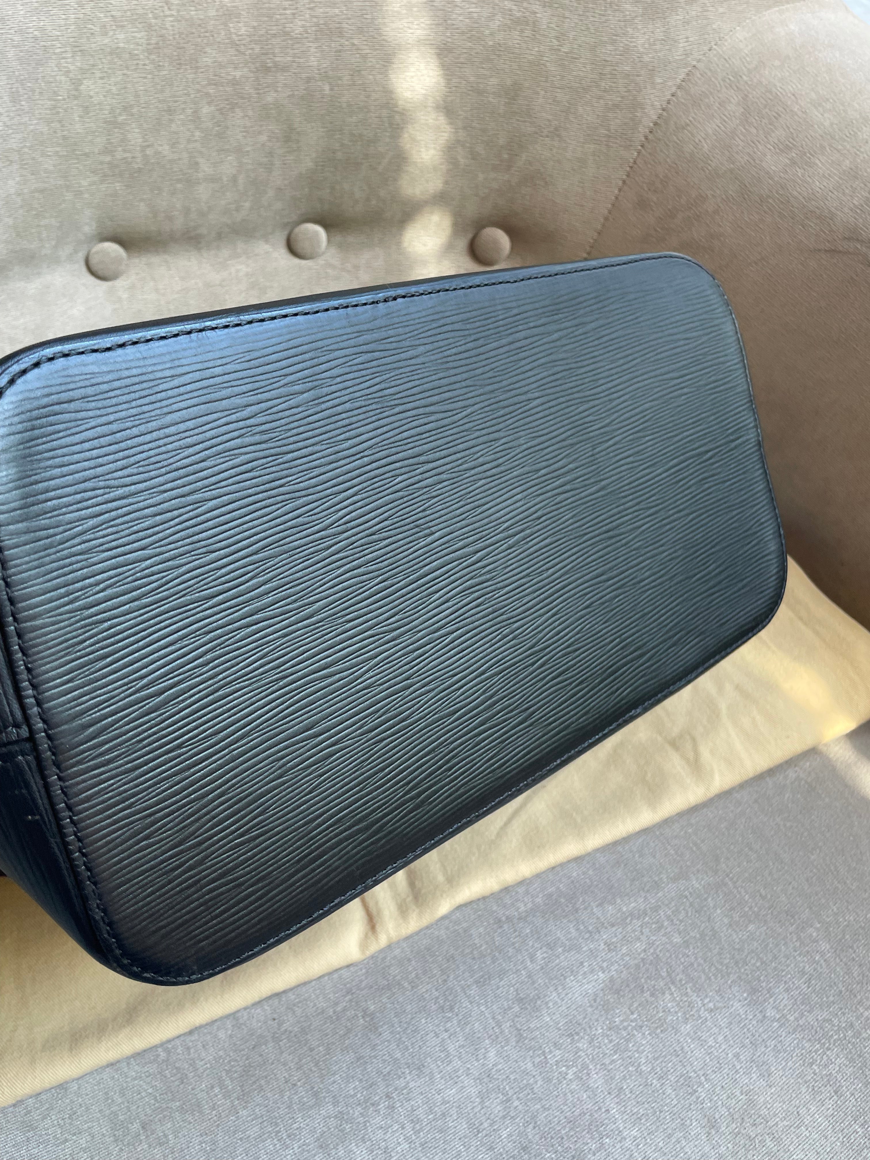Louis Vuitton Neverfull MM Black Epi Leather (RRP £1,740)