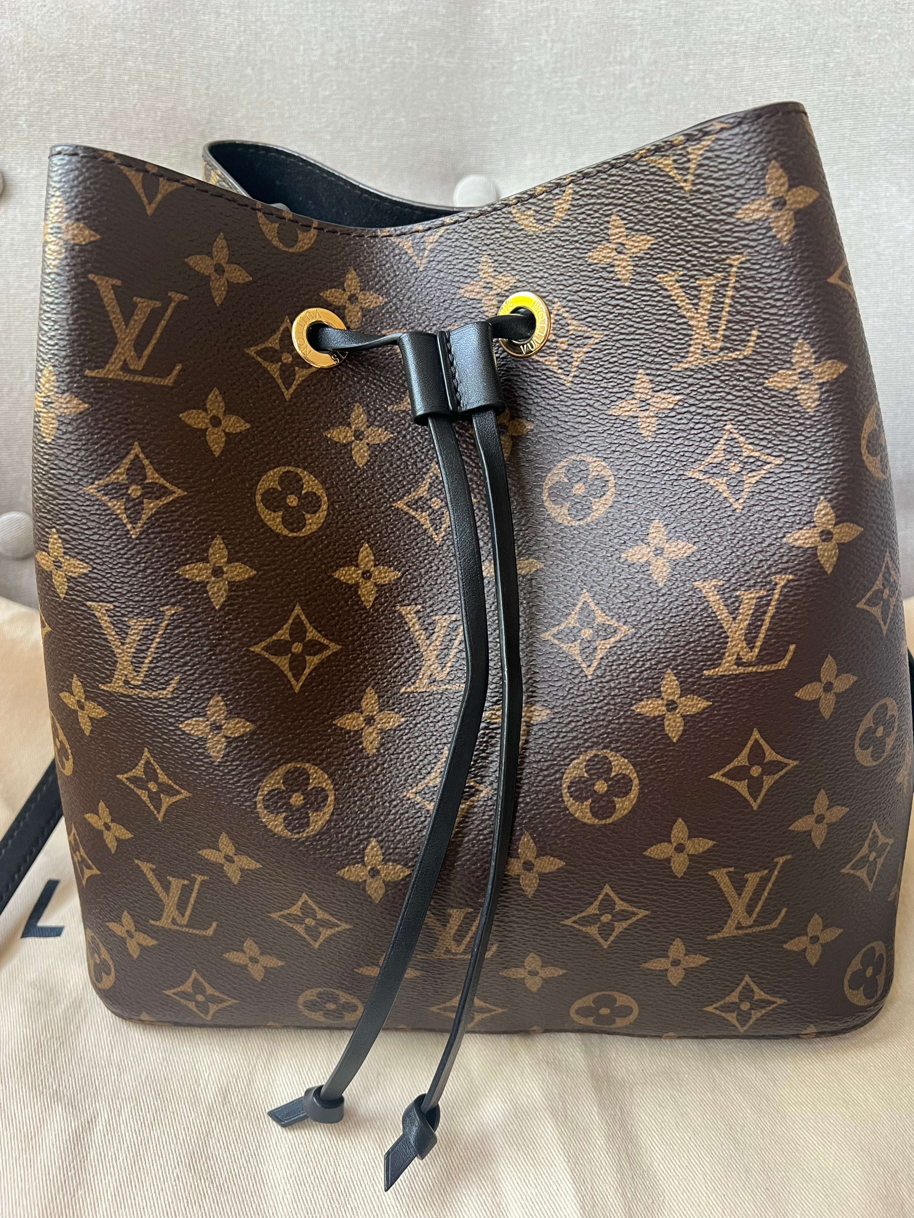 Louis Vuitton Neo Noe Monogram and Black (RRP £1,560)