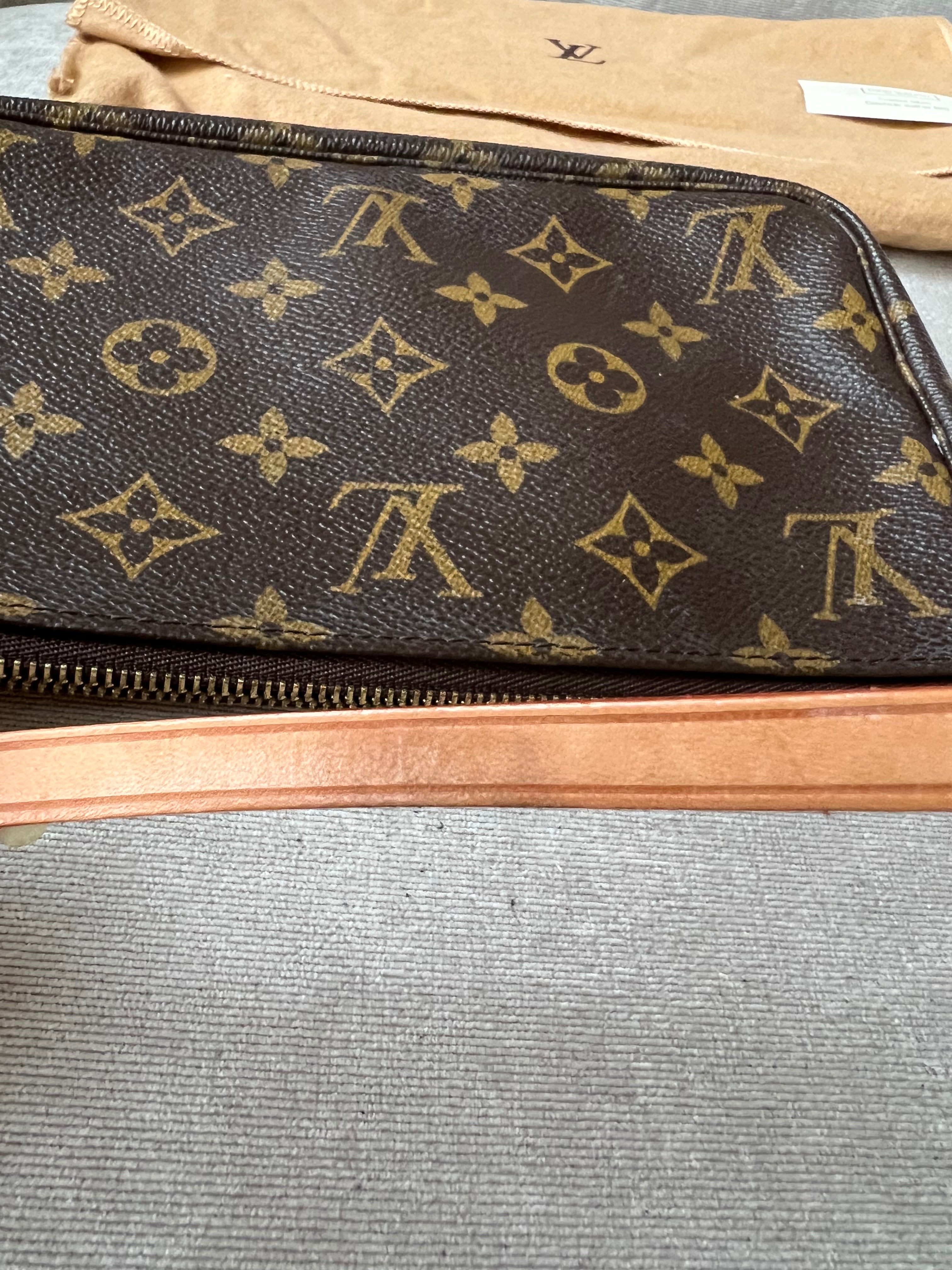 Louis Vuitton Vintage Pochette Accessoires Monogram (RRP £915)
