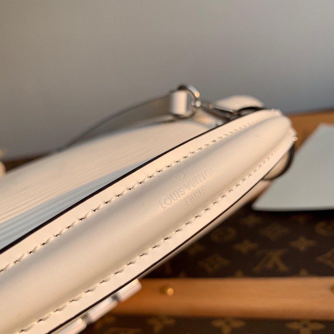 Louis Vuitton Pochette Grenelle Bag